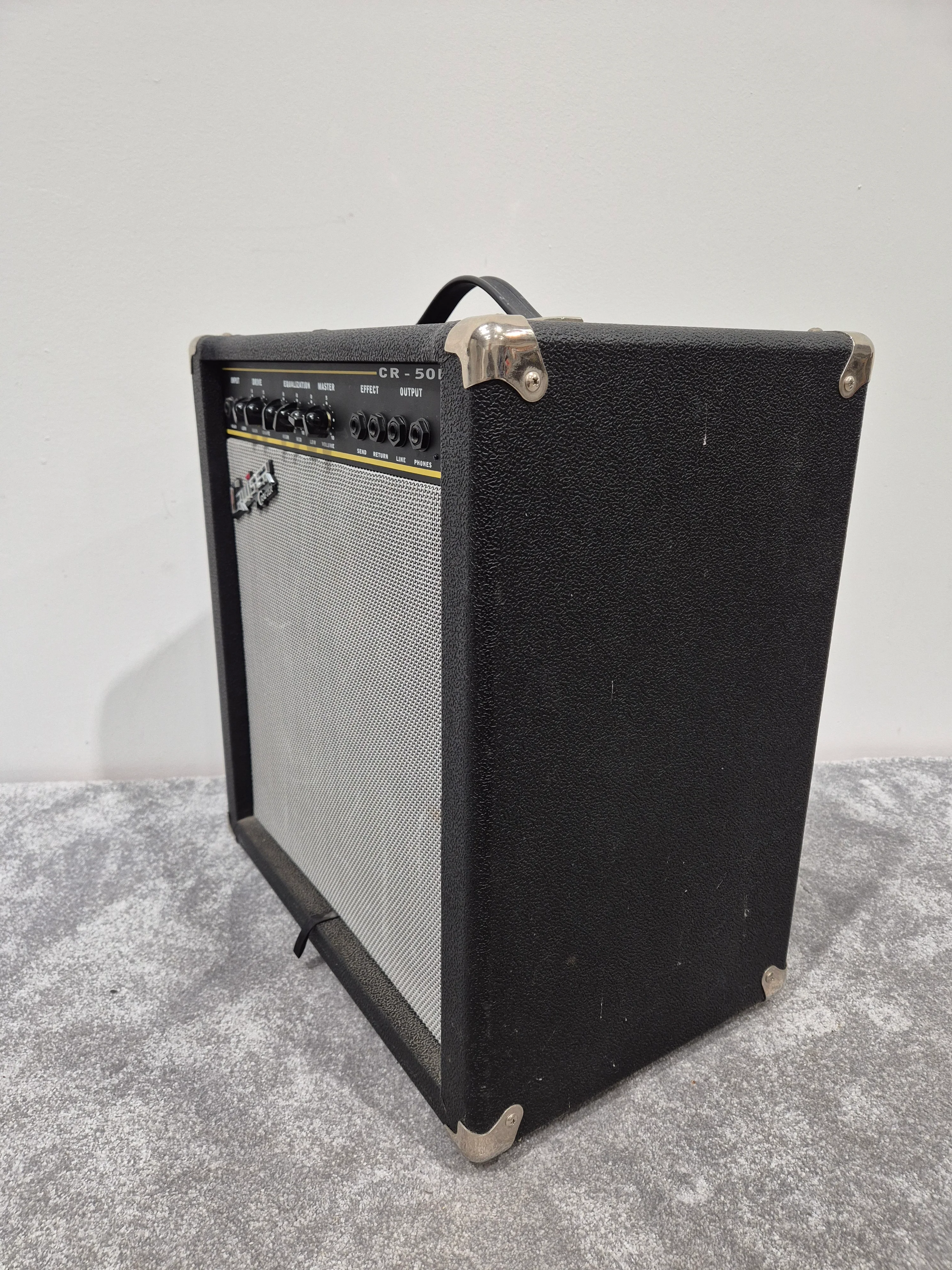 Cruiser CR-50B - 50-watts RMS Bass Amplifier - Image 9