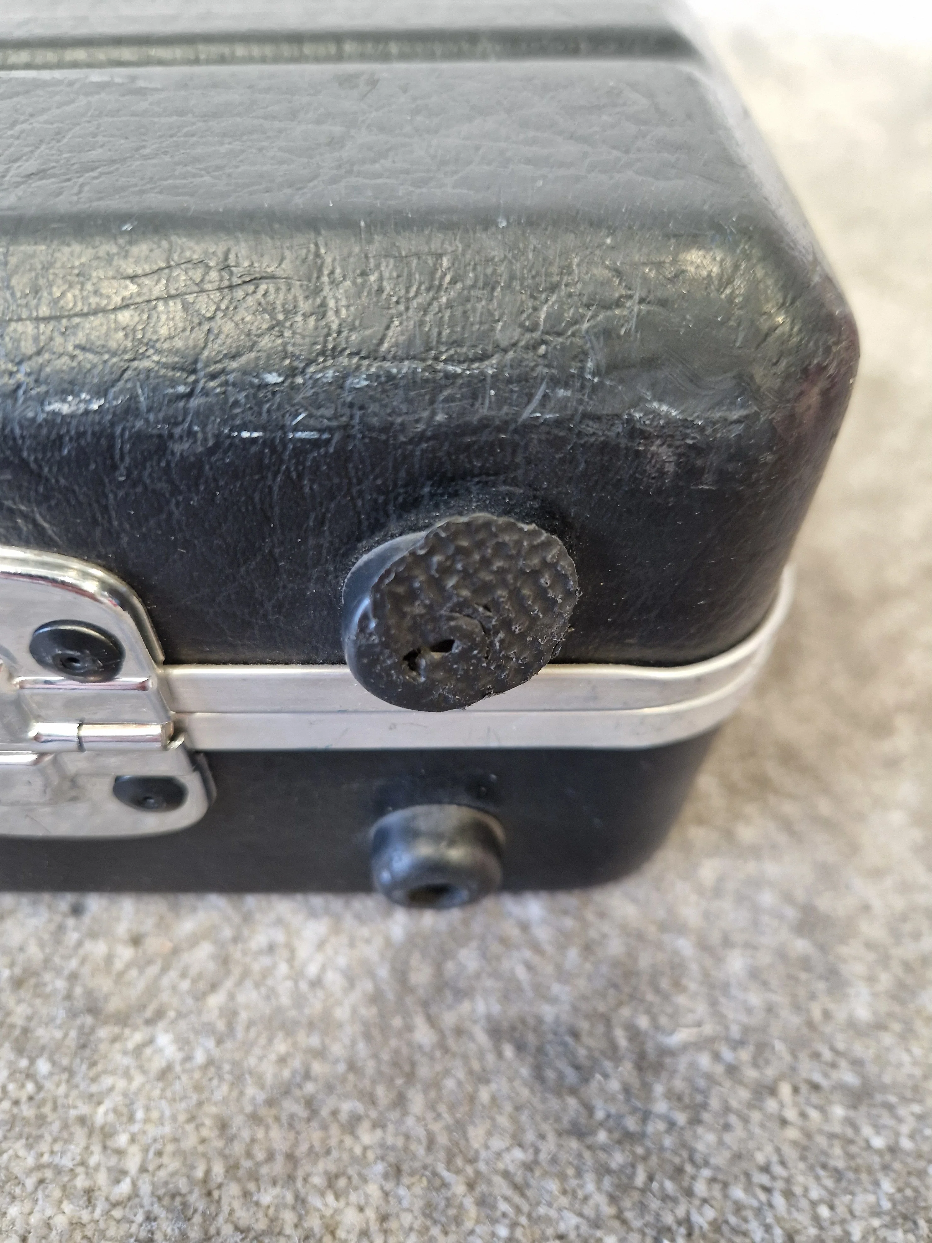 Custom Briefcase – Lockable – Good Condition - Image 10