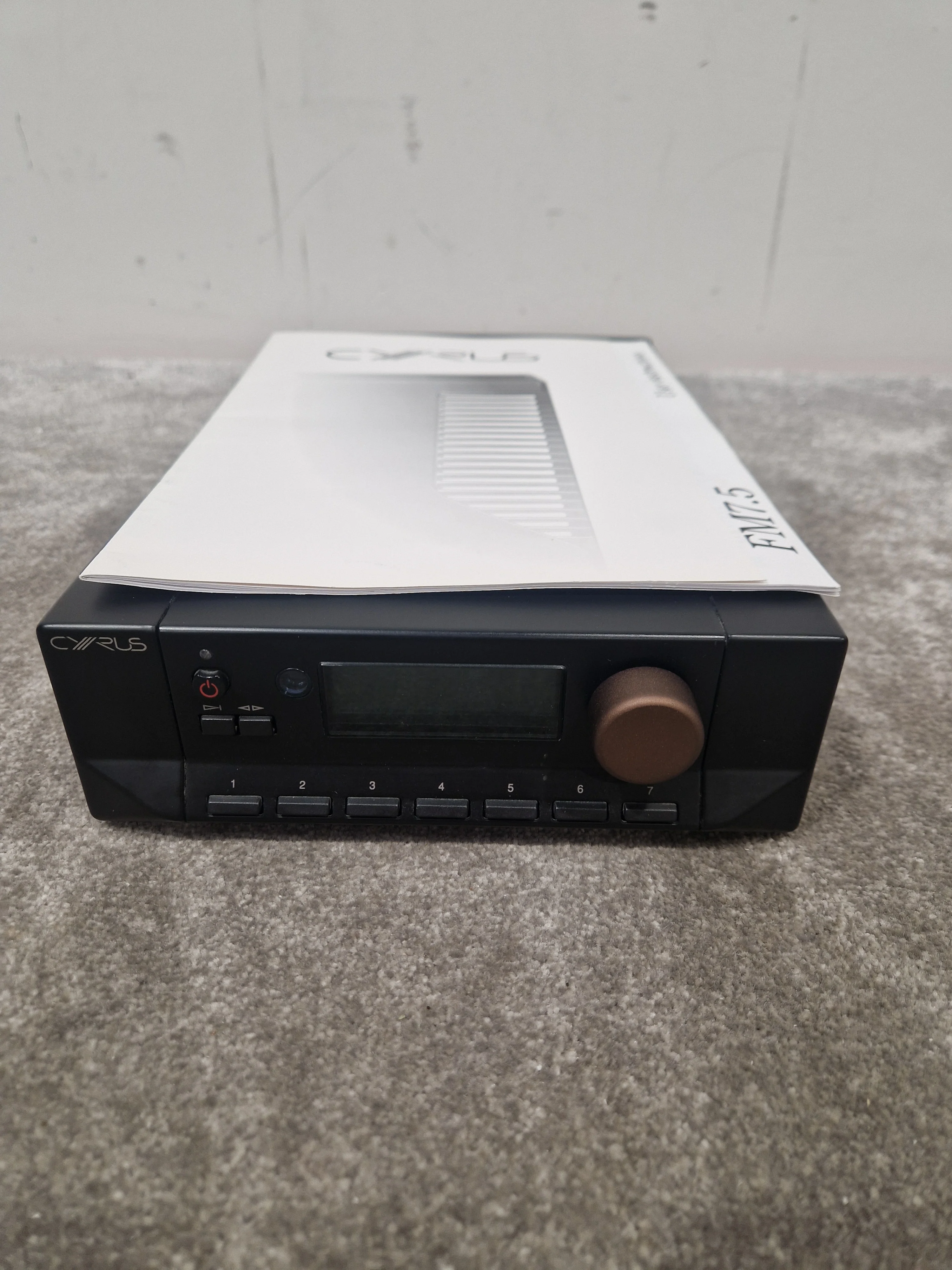 Cyrus FM 7.5 - High-Fidelity FM Tuner, Digital Display - Excellent w/ Power Supply & Manuals & Remote controller - Image 4