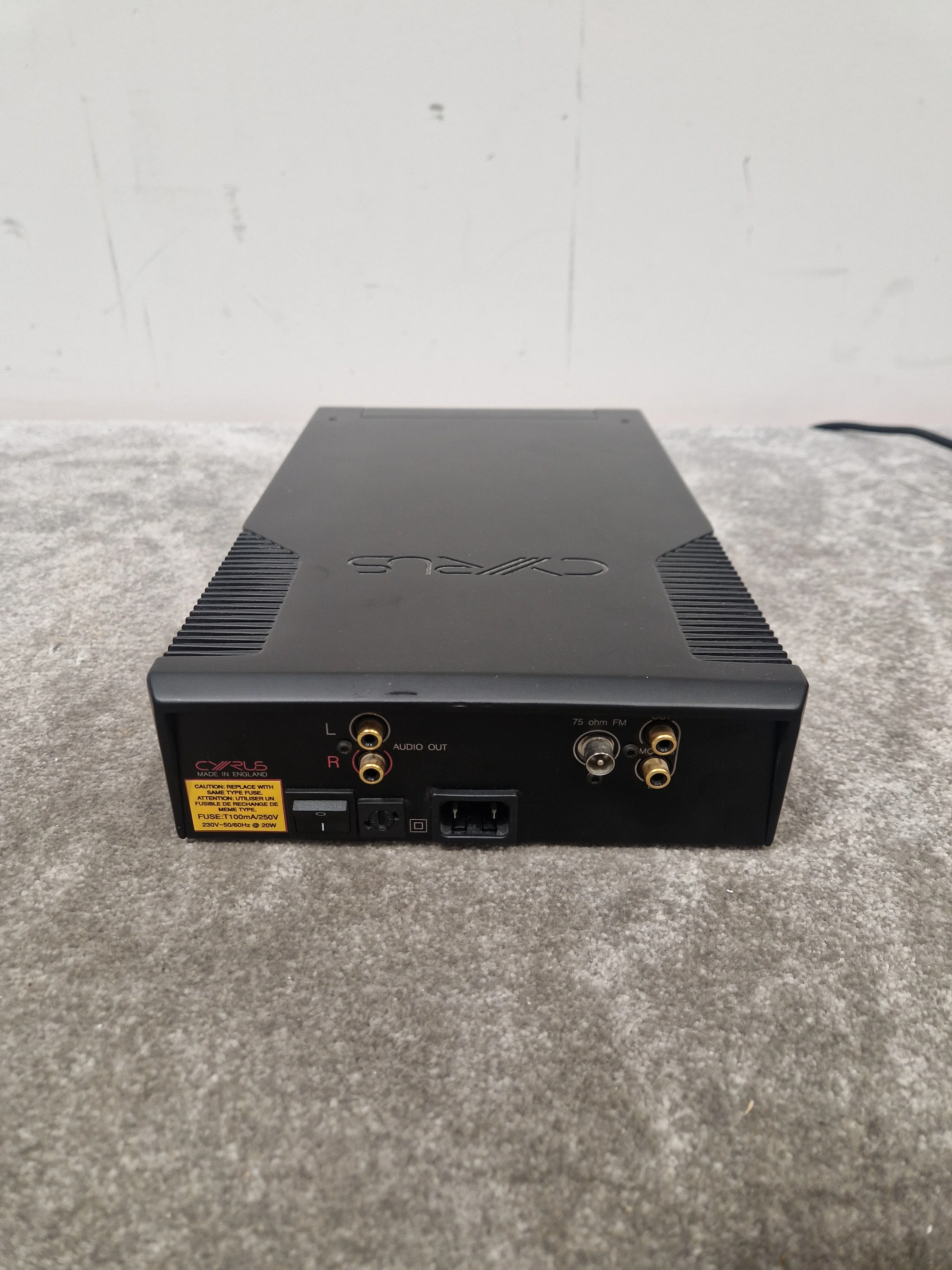 Cyrus FM 7.5 - High-Fidelity FM Tuner, Digital Display - Excellent w/ Power Supply & Manuals & Remote controller - Image 7