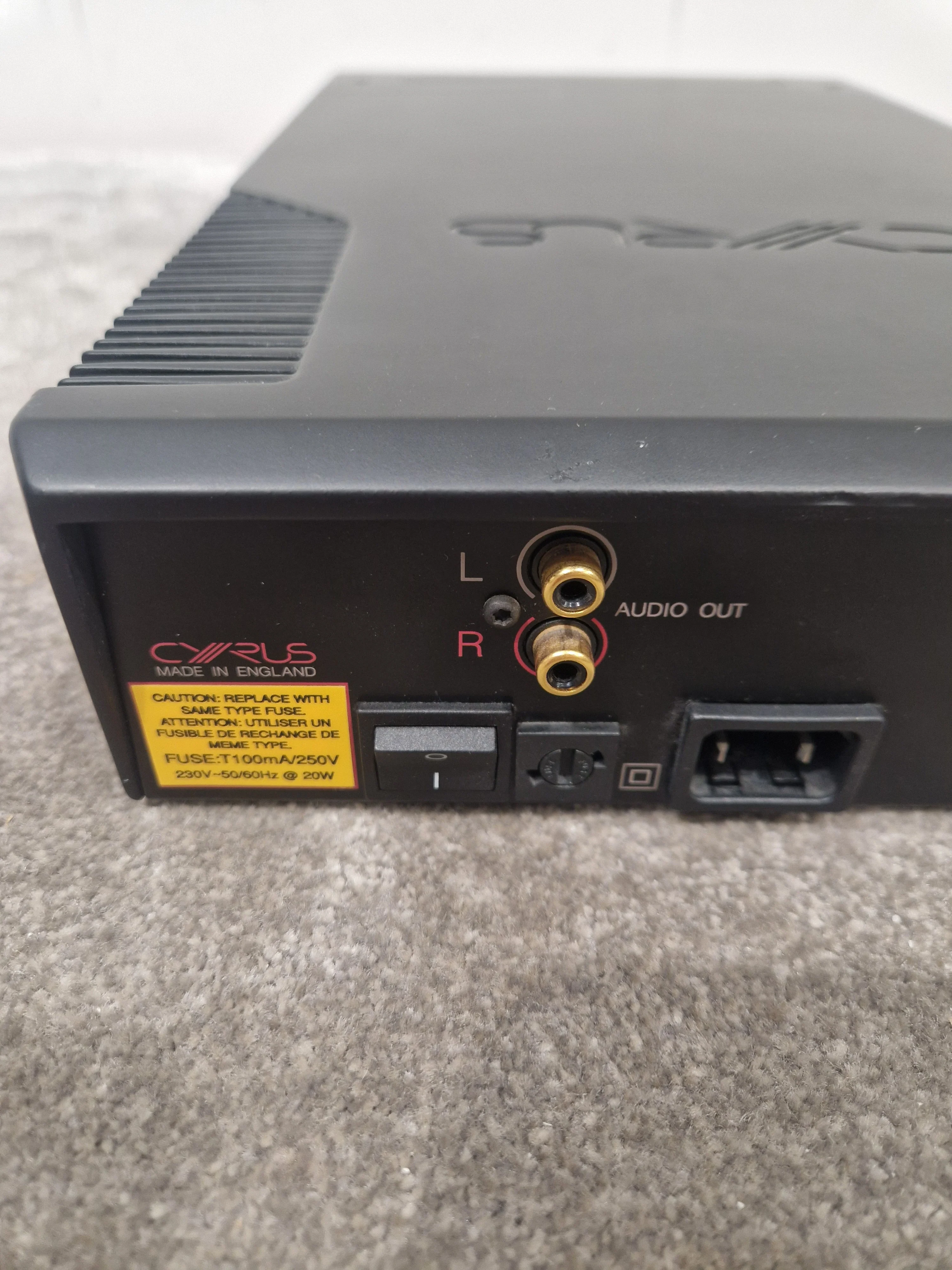 Cyrus FM 7.5 - High-Fidelity FM Tuner, Digital Display - Excellent w/ Power Supply & Manuals & Remote controller - Image 8