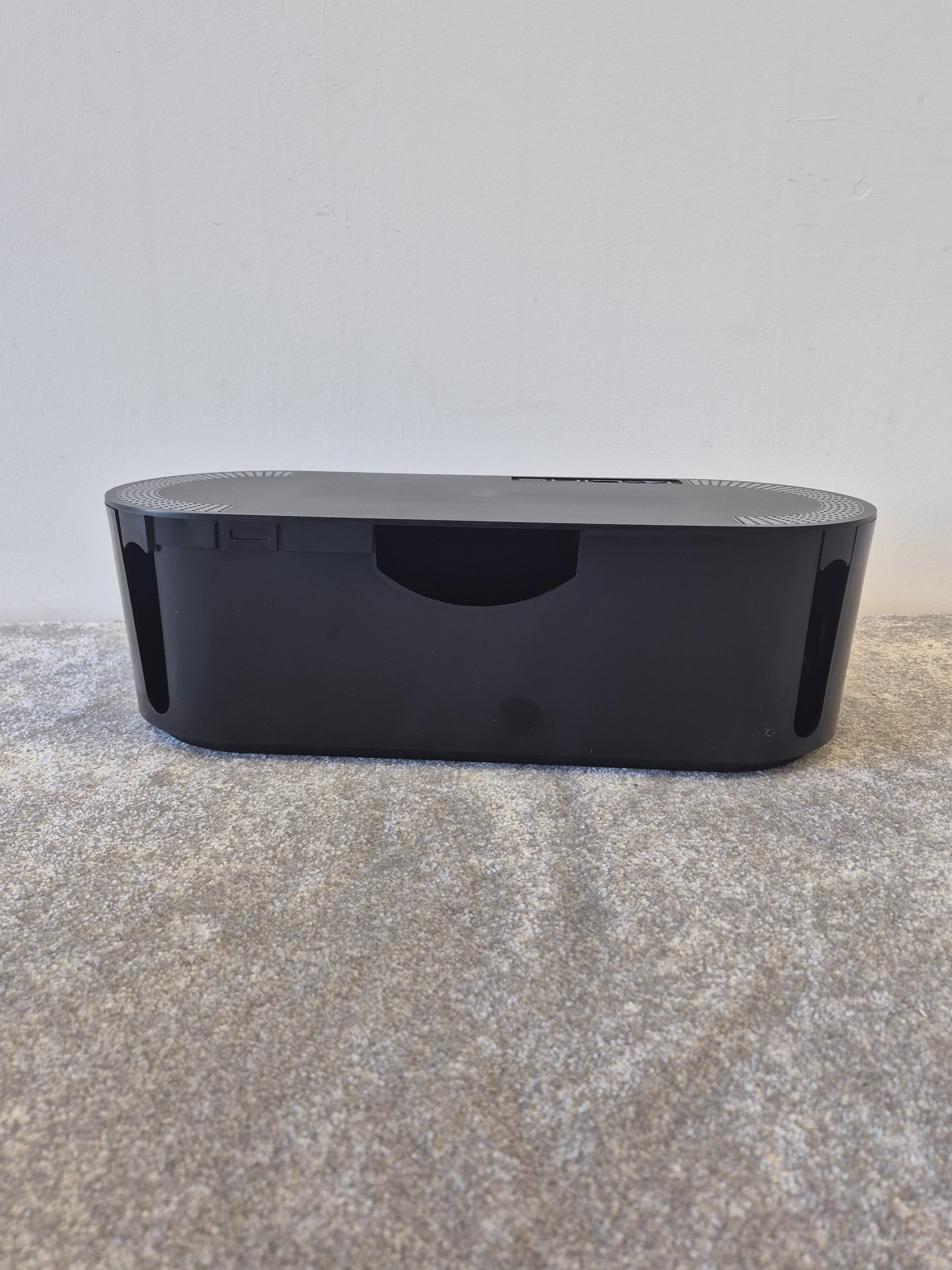 D-LINE Cable Tidy Box Medium Sized - Cable Management Solution - Excellent - Image 4