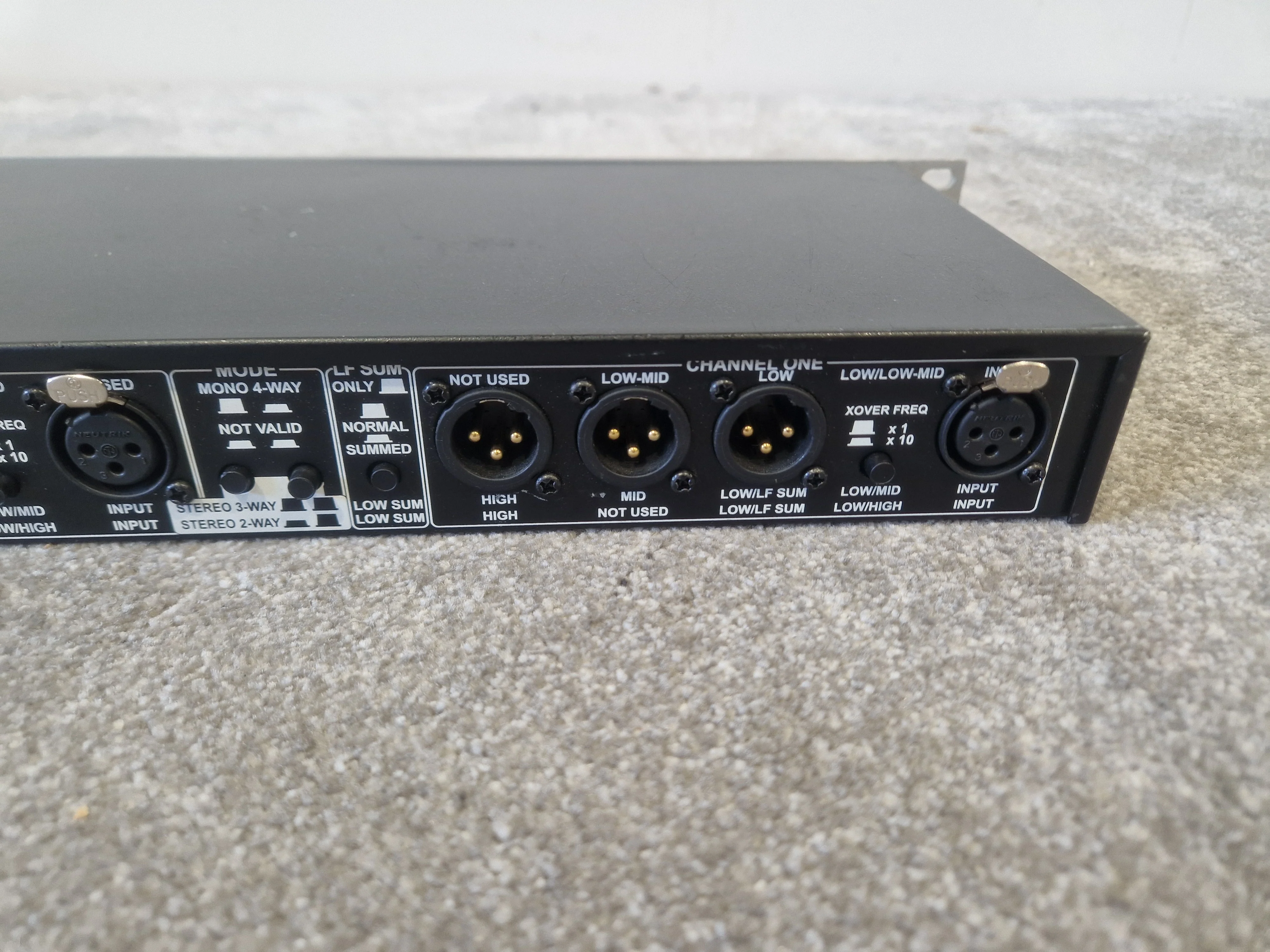 DBX 234xs XSV-EU Crossover – 2/3/4-Way, XLR I/O – Good - Image 5