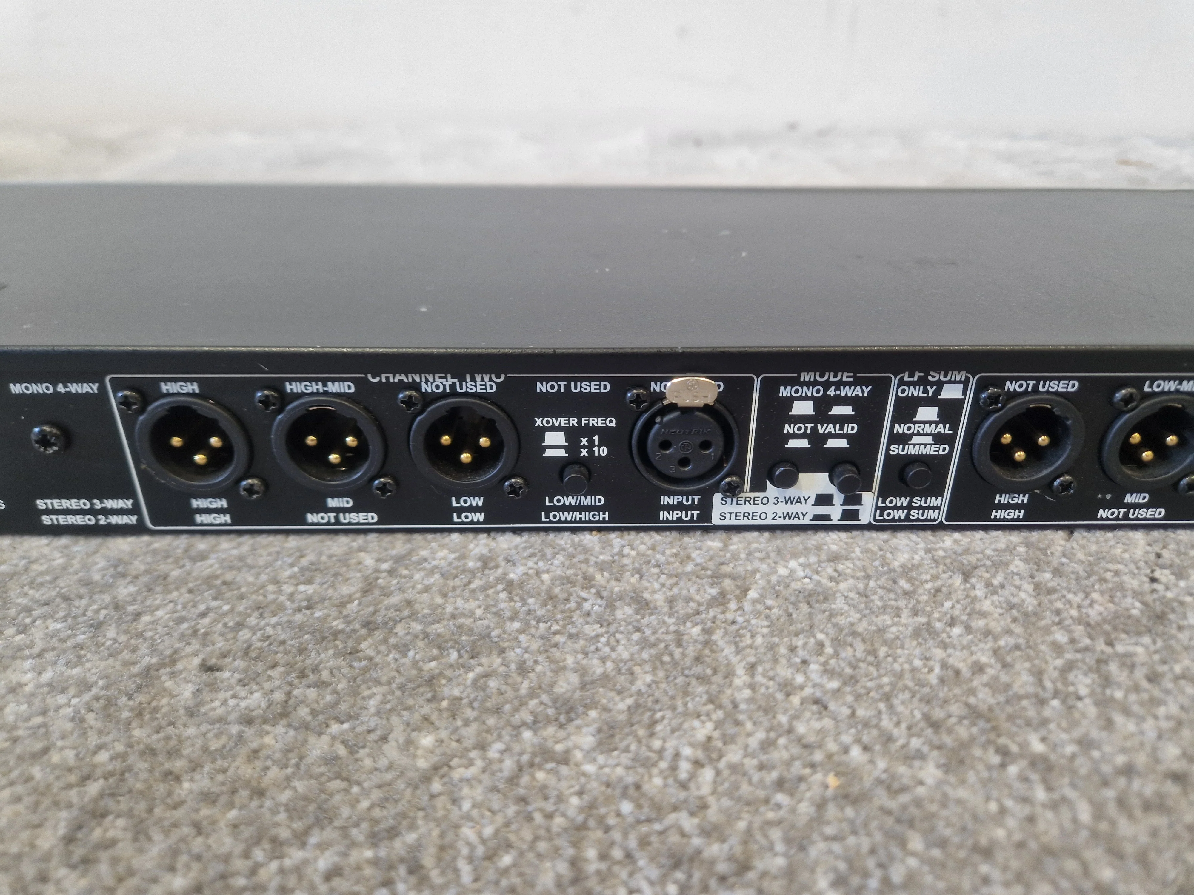 DBX 234xs XSV-EU Crossover – 2/3/4-Way, XLR I/O – Good - Image 7