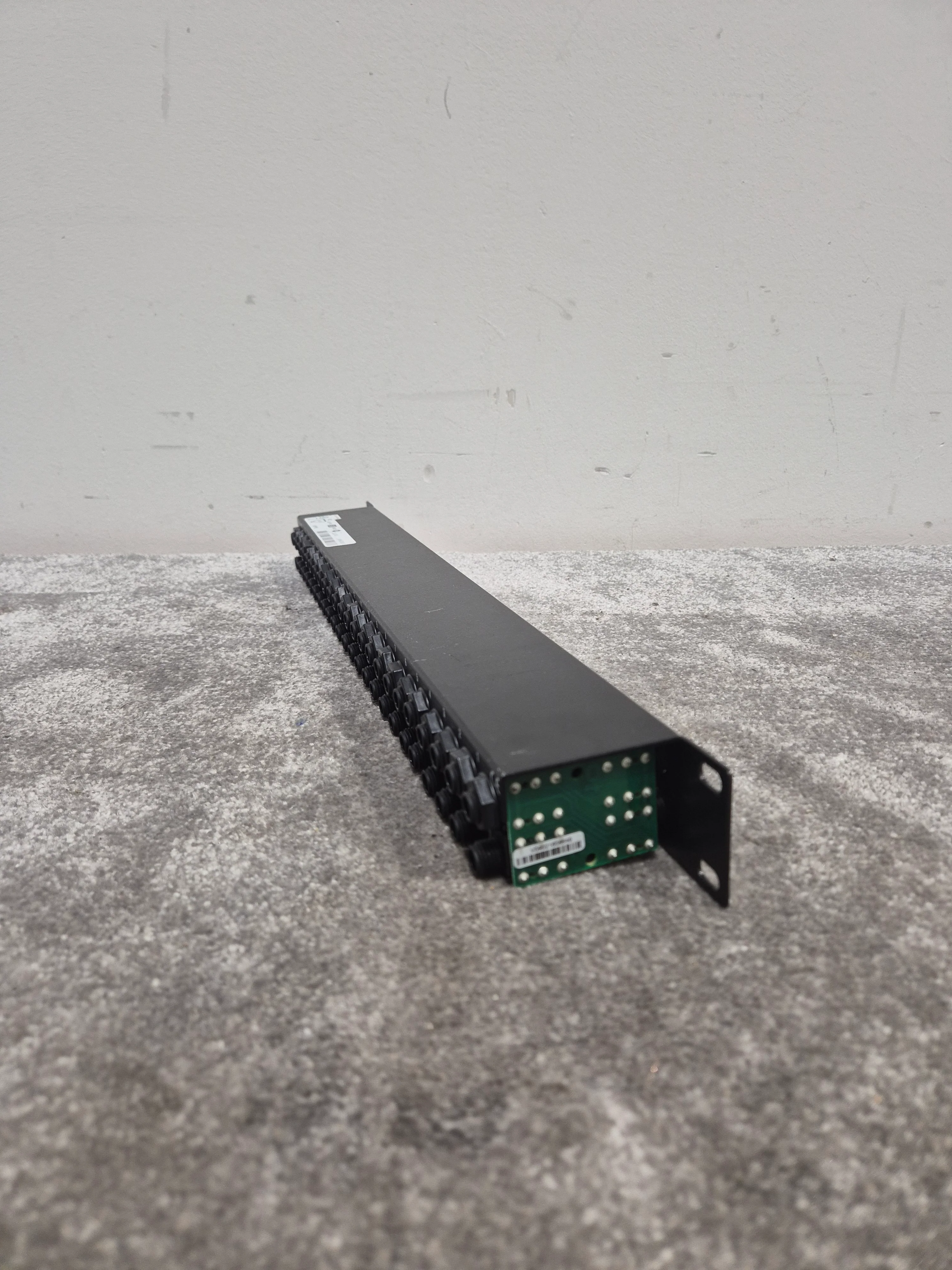 DBX PB-48 – 48-Point Rackmount Patch Bay – Good - Image 6