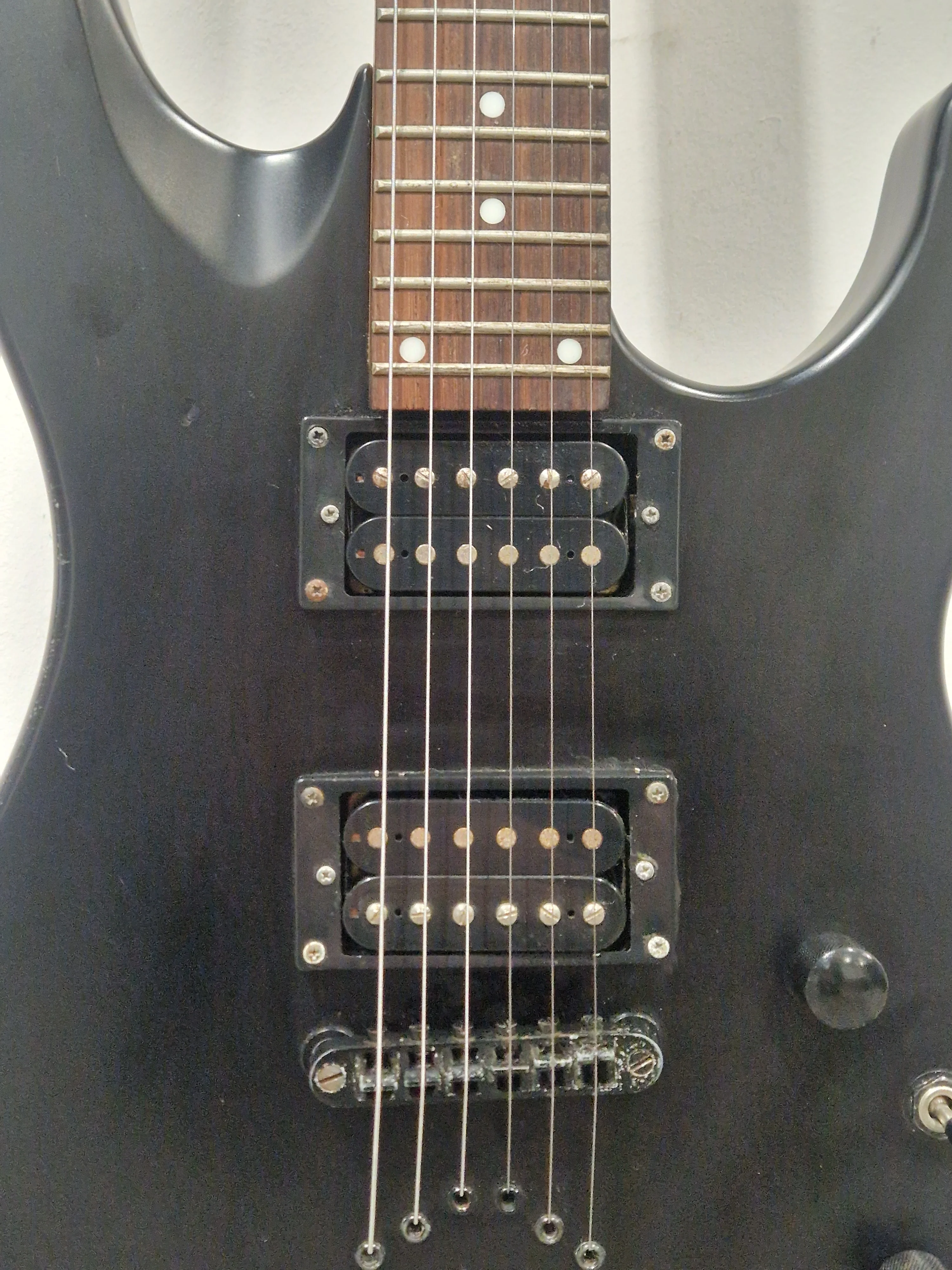 Dean Vendetta Black - Solid Body Electric Guitar - Very Good w/ New Strings - Image 17