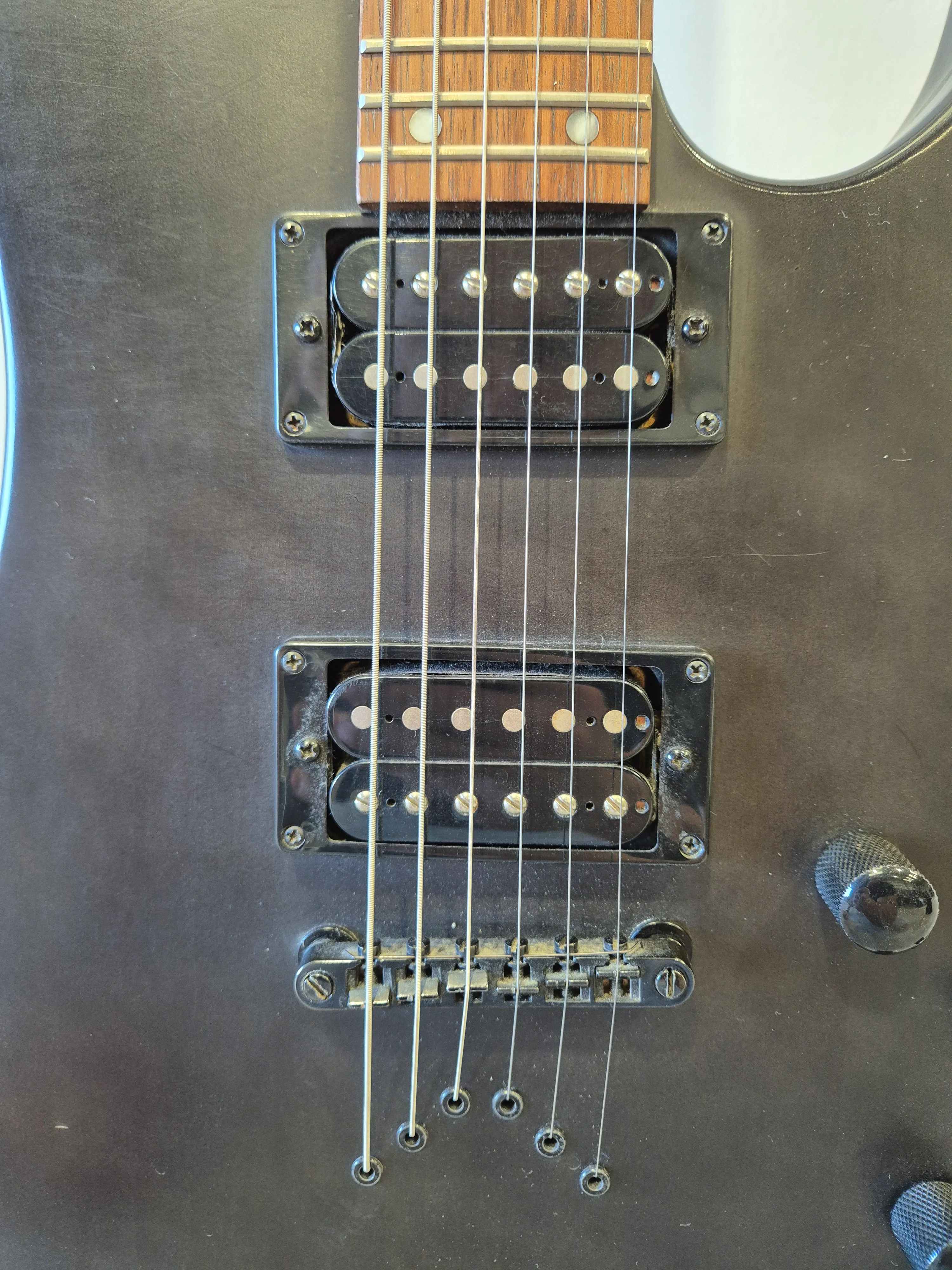 Dean Vendetta X Electric Guitar - Electric Guitar w/ Soft Bag - Image 4