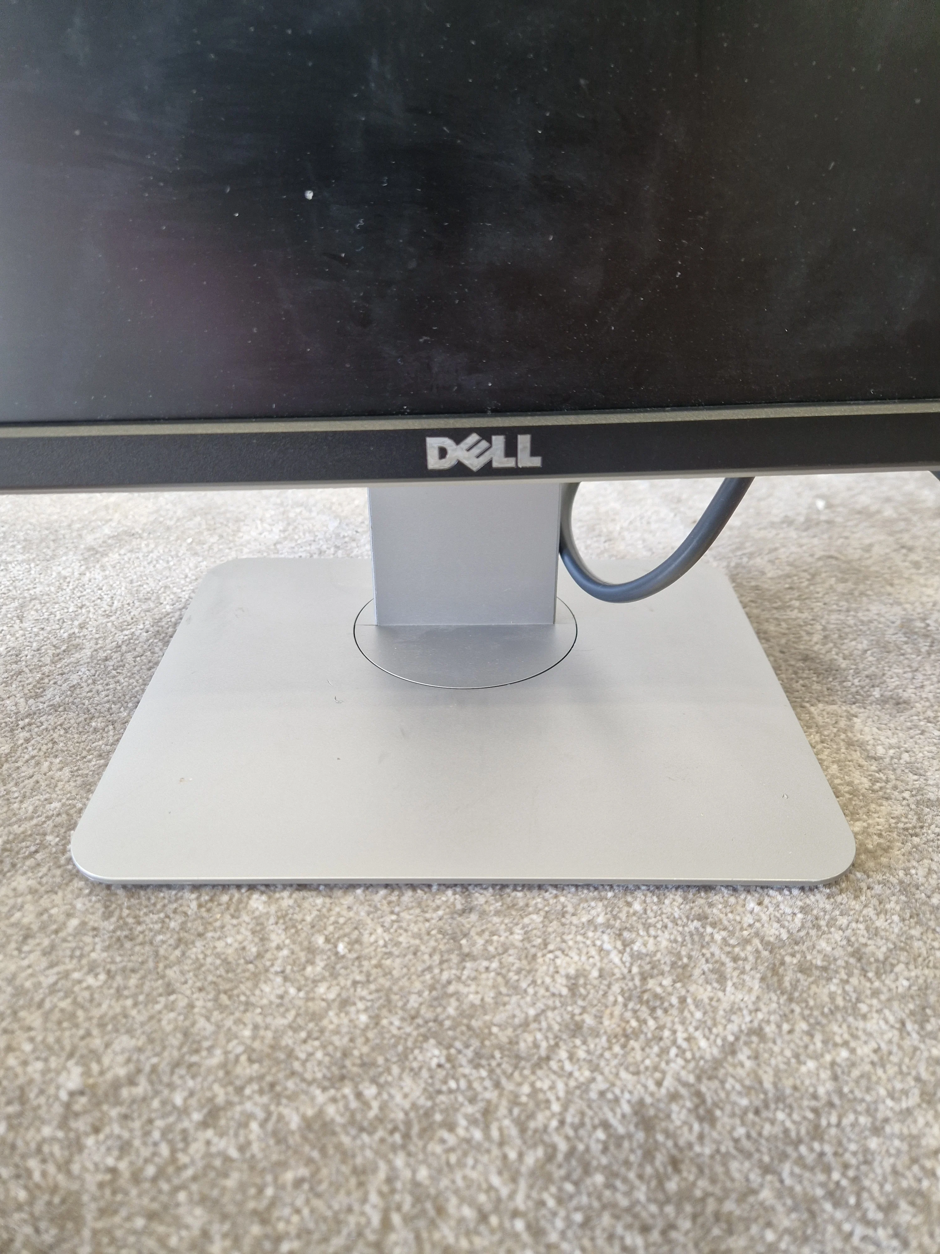 Dell 20 Inch Monitor Rev A00 - High Resolution, LED Display - Excellent w/ Power Supply & HDMI Cable - Image 3