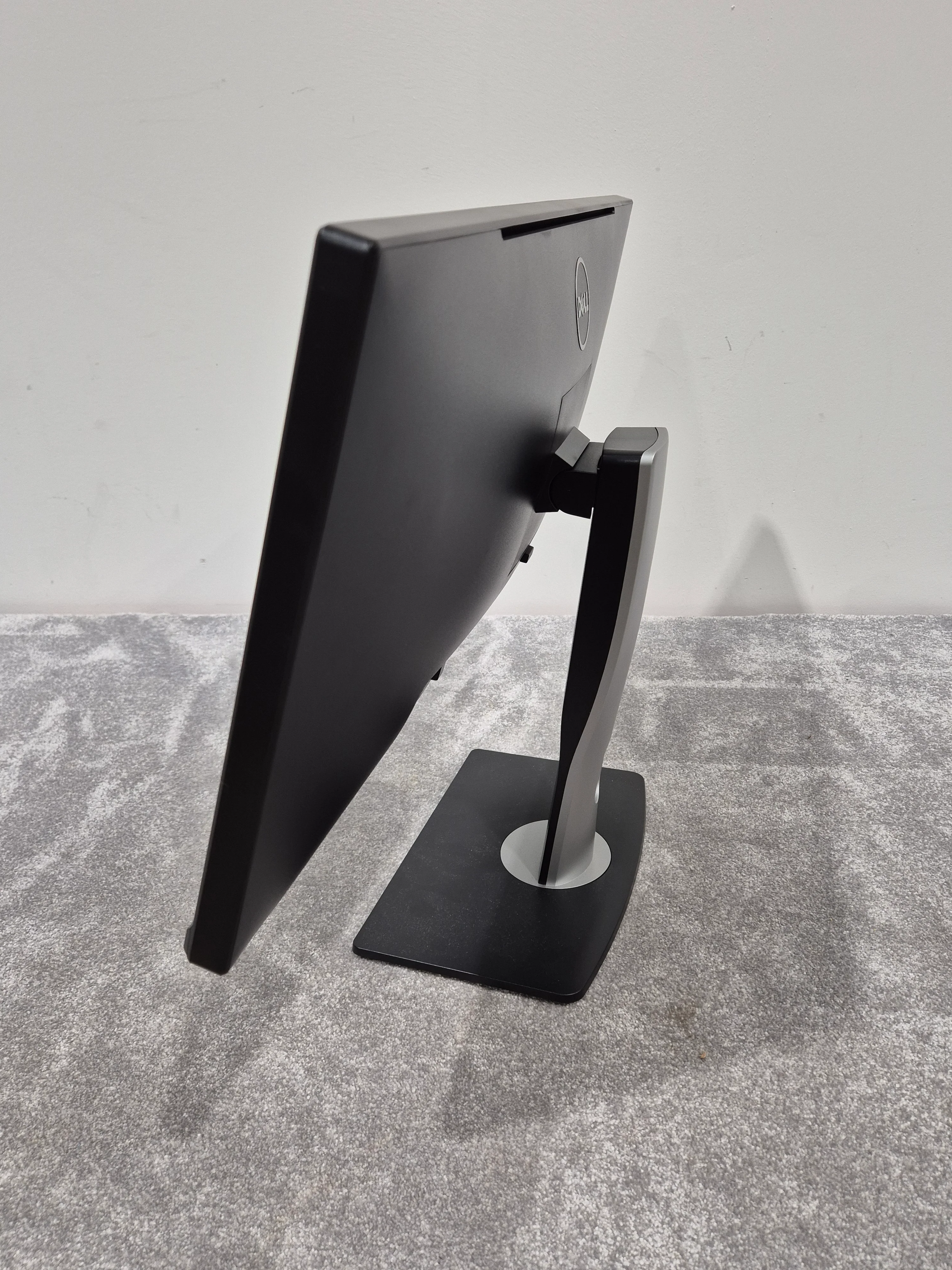 Dell U2913WMT - 29-inch Ultrawide LCD Monitor w/ Adjustable Stand - Image 10