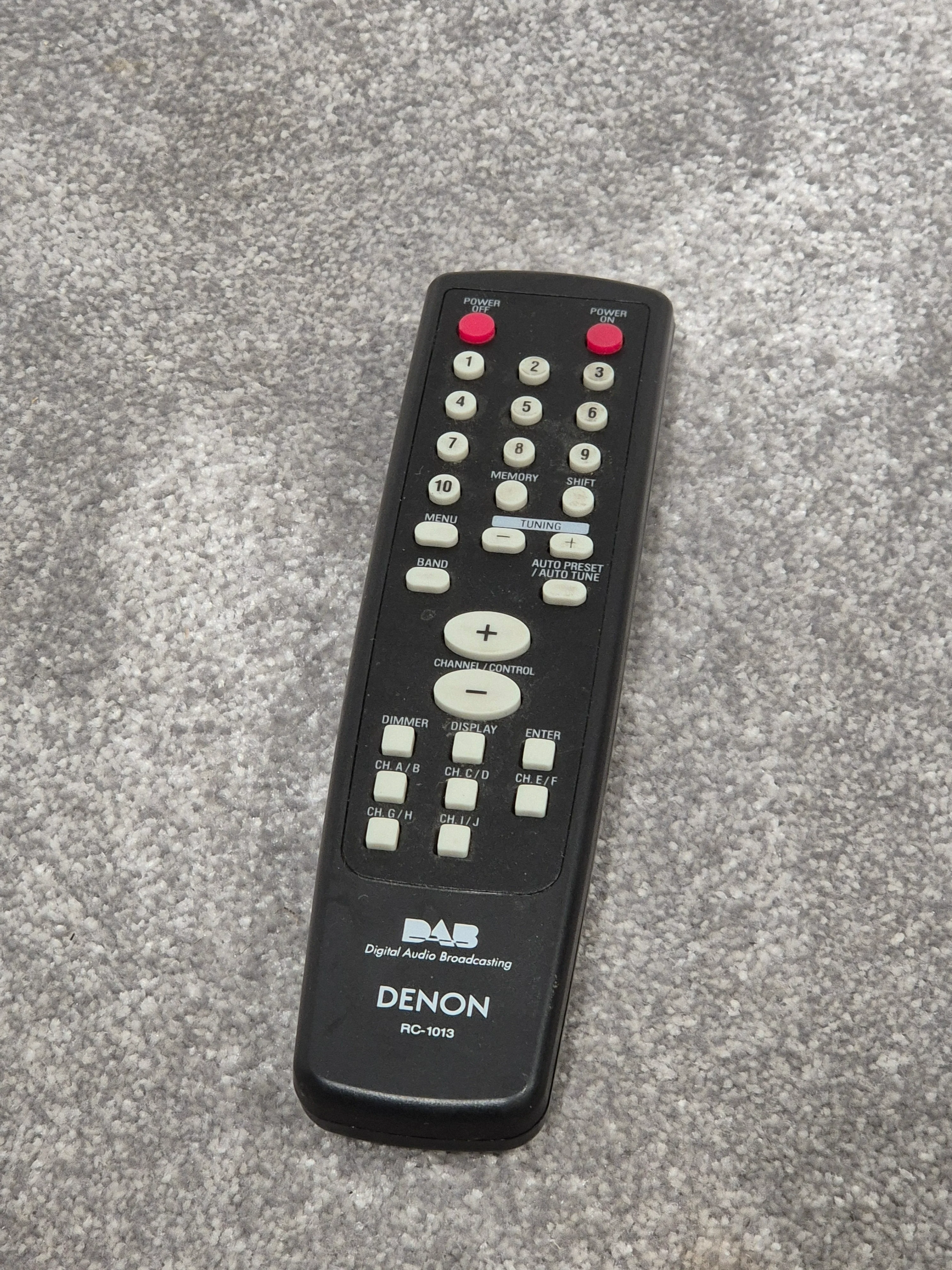 Denon AVR-2800 - Home Theater Receiver - Spares or Repair w/ Remote Control - Image 13