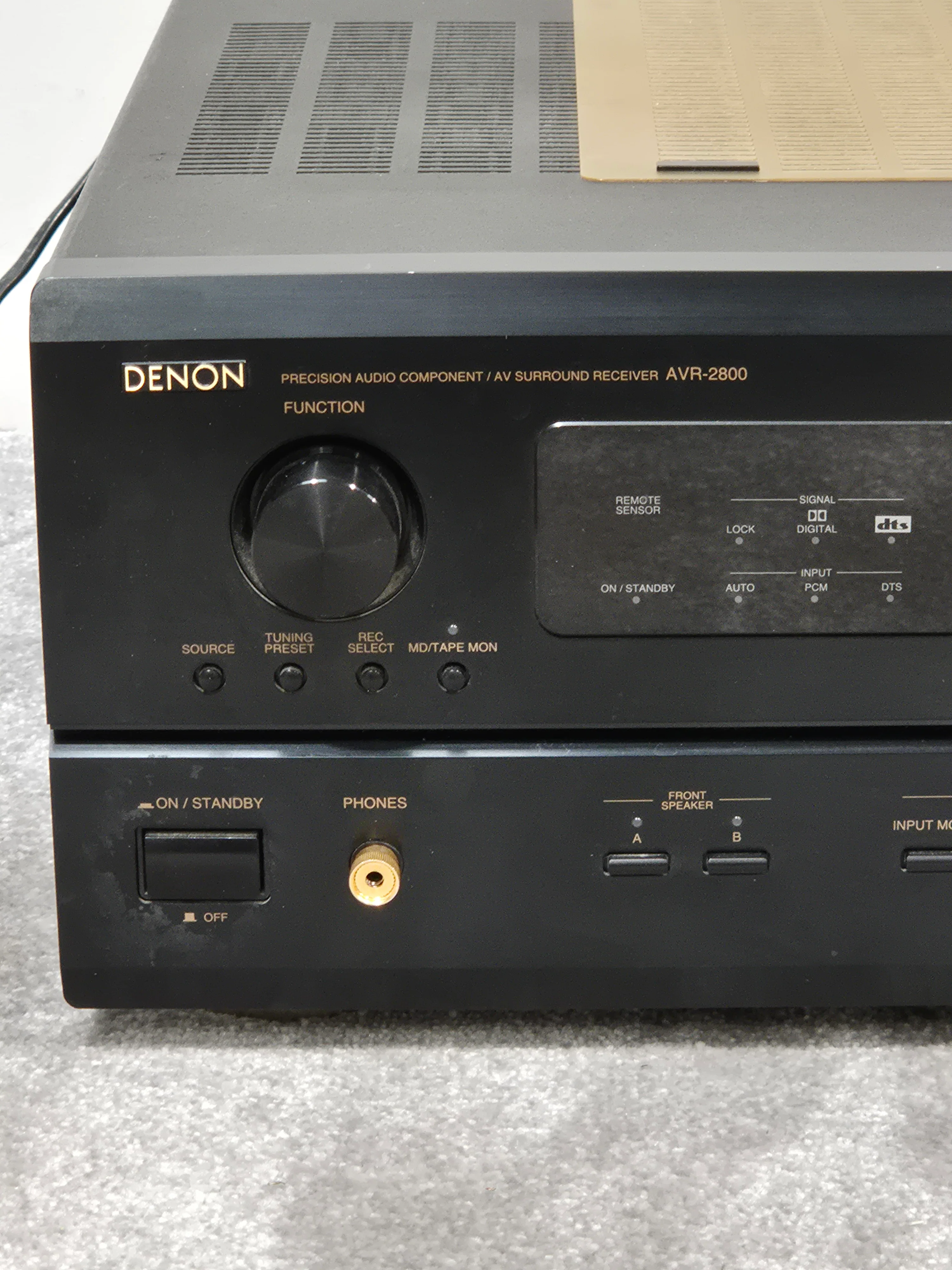 Denon AVR-2800 - Home Theater Receiver - Spares or Repair w/ Remote Control - Image 2