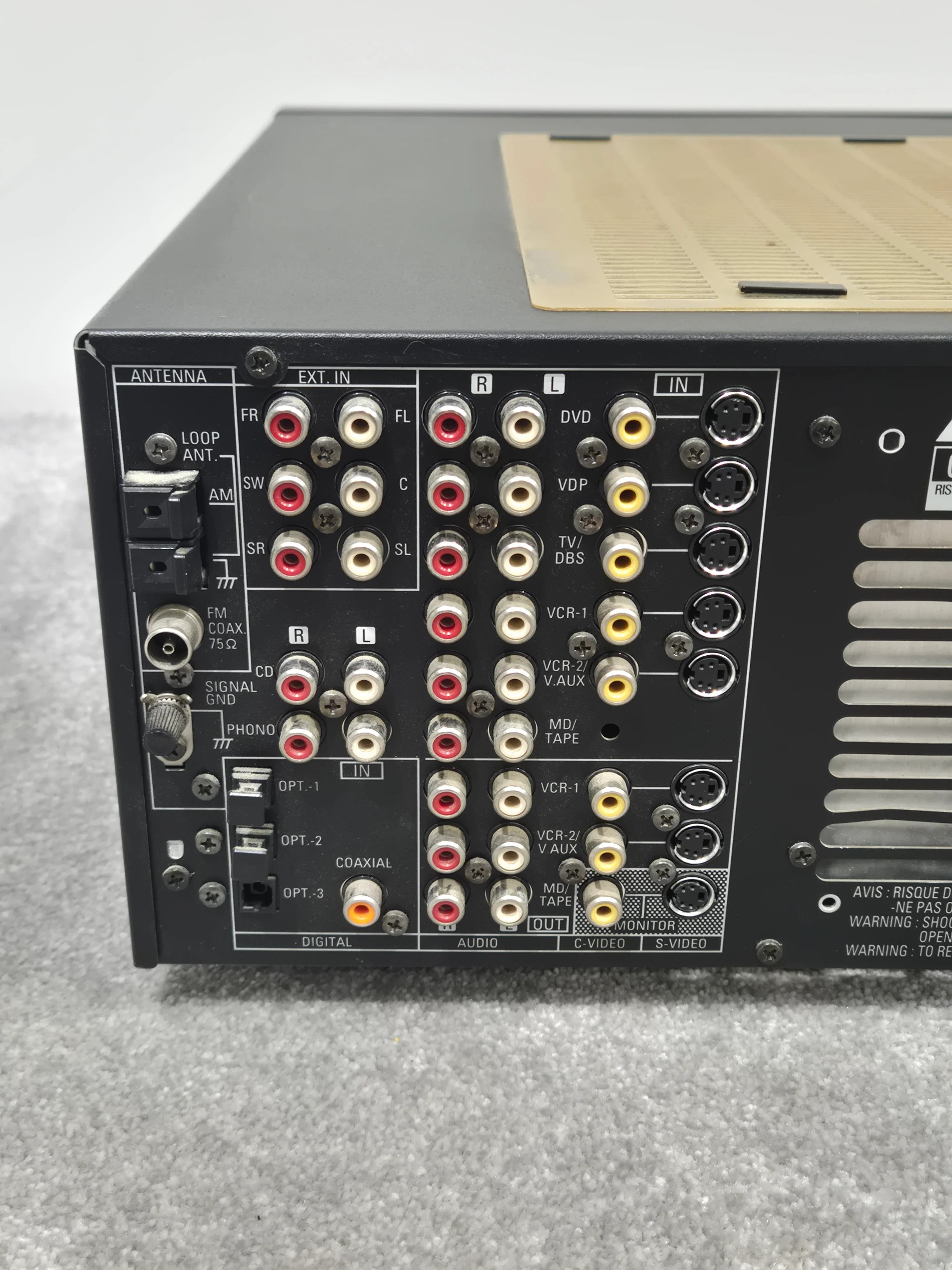 Denon AVR-2800 - Home Theater Receiver - Spares or Repair w/ Remote Control - Image 8