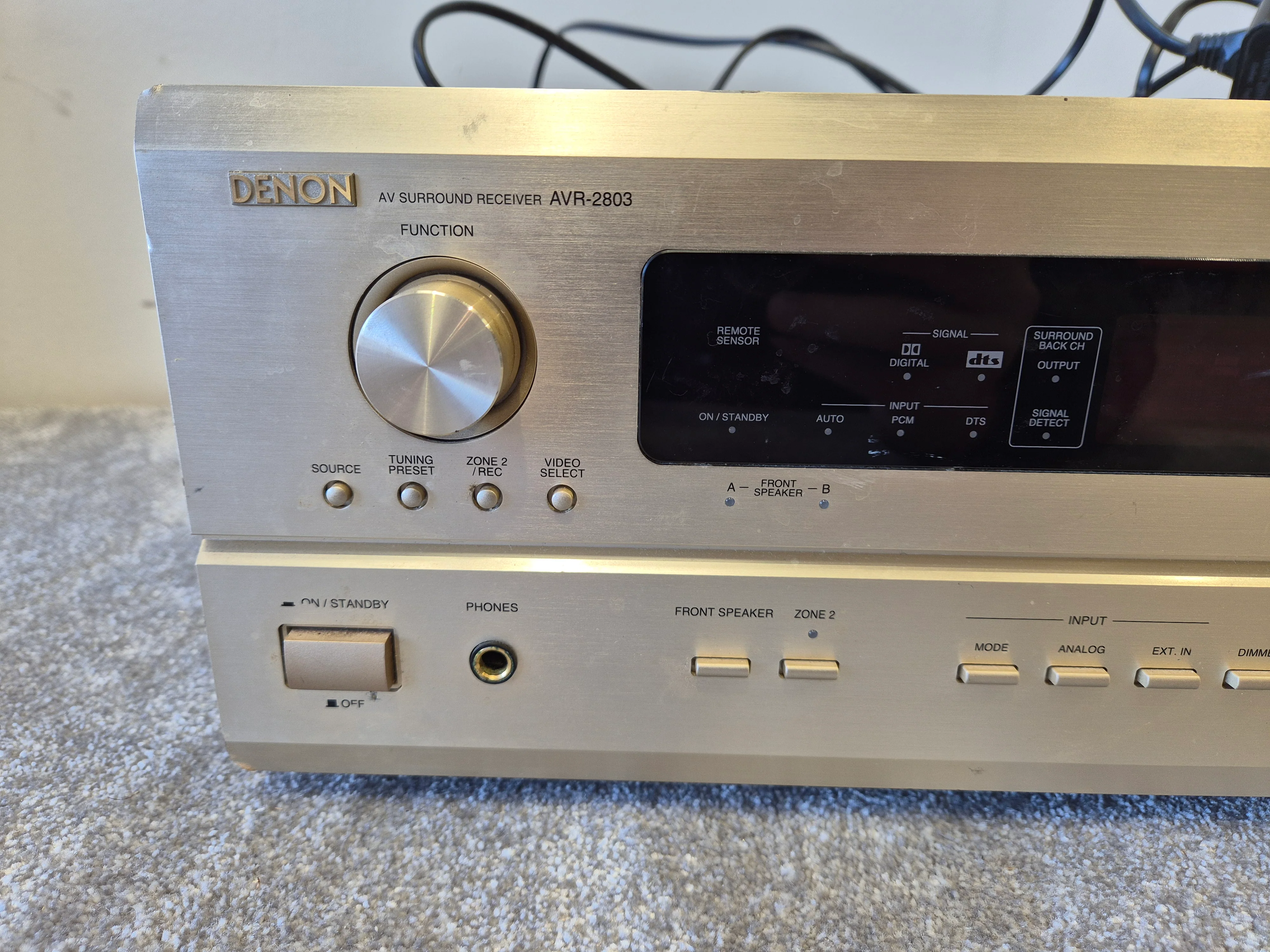 Denon AVR-2803 - 6.1 Channel AV Receiver (Spares or Repairs) - Image 2