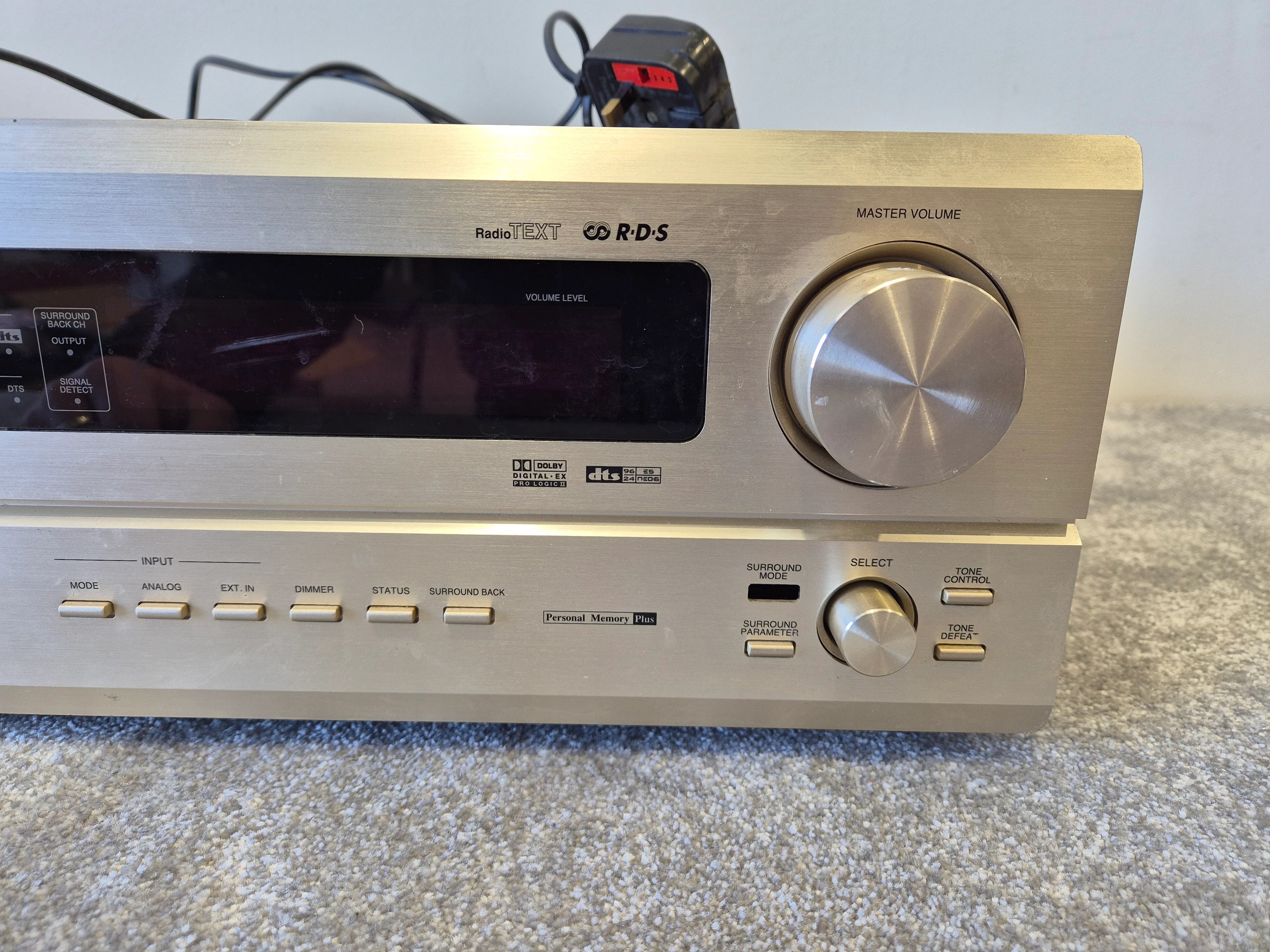 Denon AVR-2803 - 6.1 Channel AV Receiver (Spares or Repairs) - Image 3