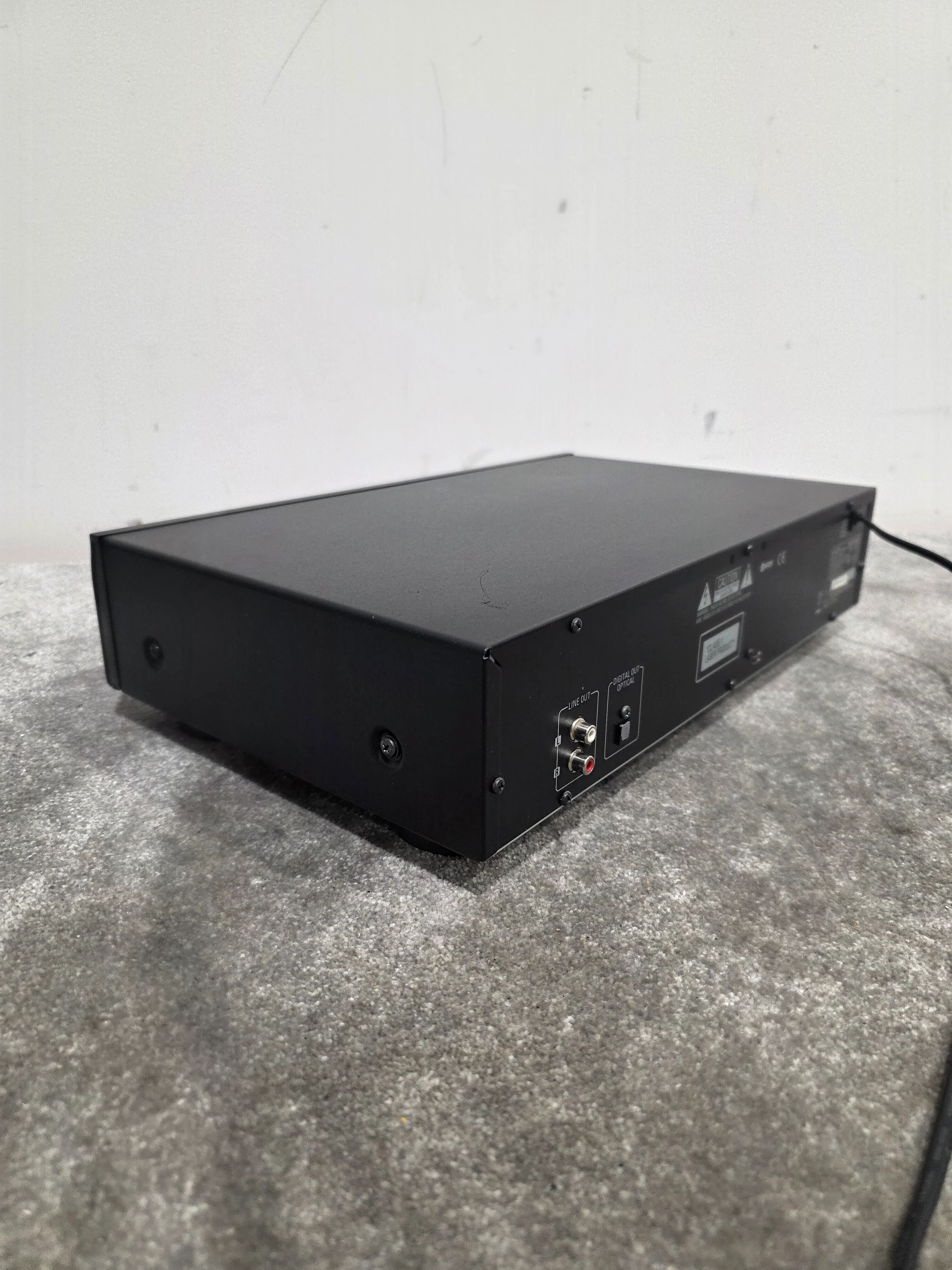 Denon DCD-500AE - CD Player - Good - Image 10