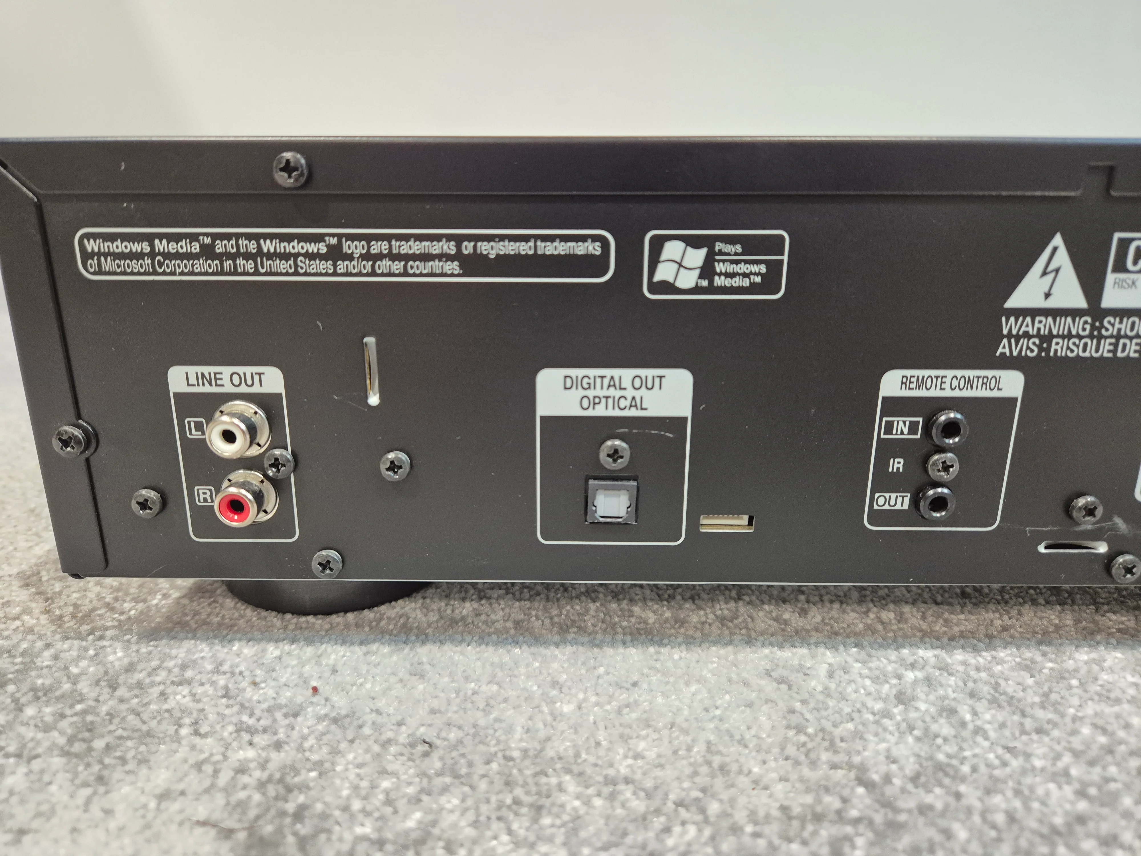 Denon DCD-520AE - CD Player with Remote Control and Manual - Image 8