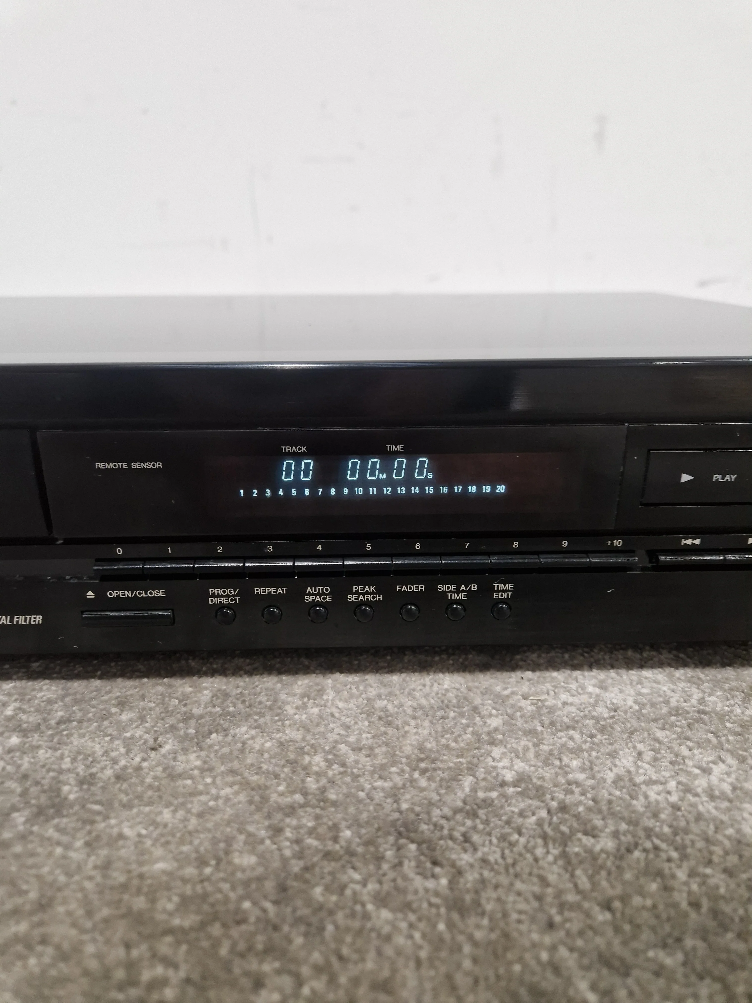 Denon DCD-660 CD Player - Black - Japan Made - Excellent - Image 7