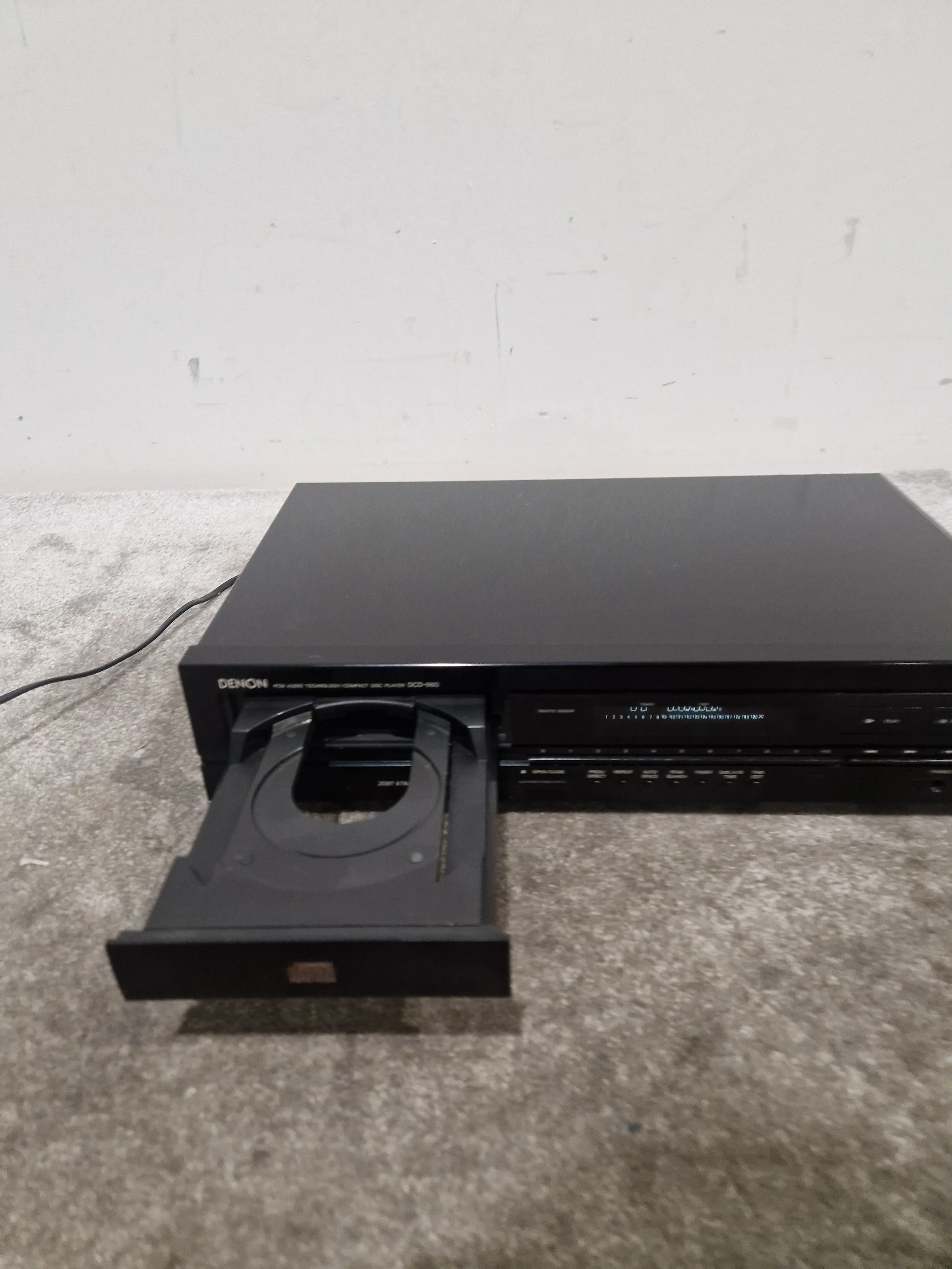 Denon DCD-660 CD Player - Black - Japan Made - Excellent - Image 8