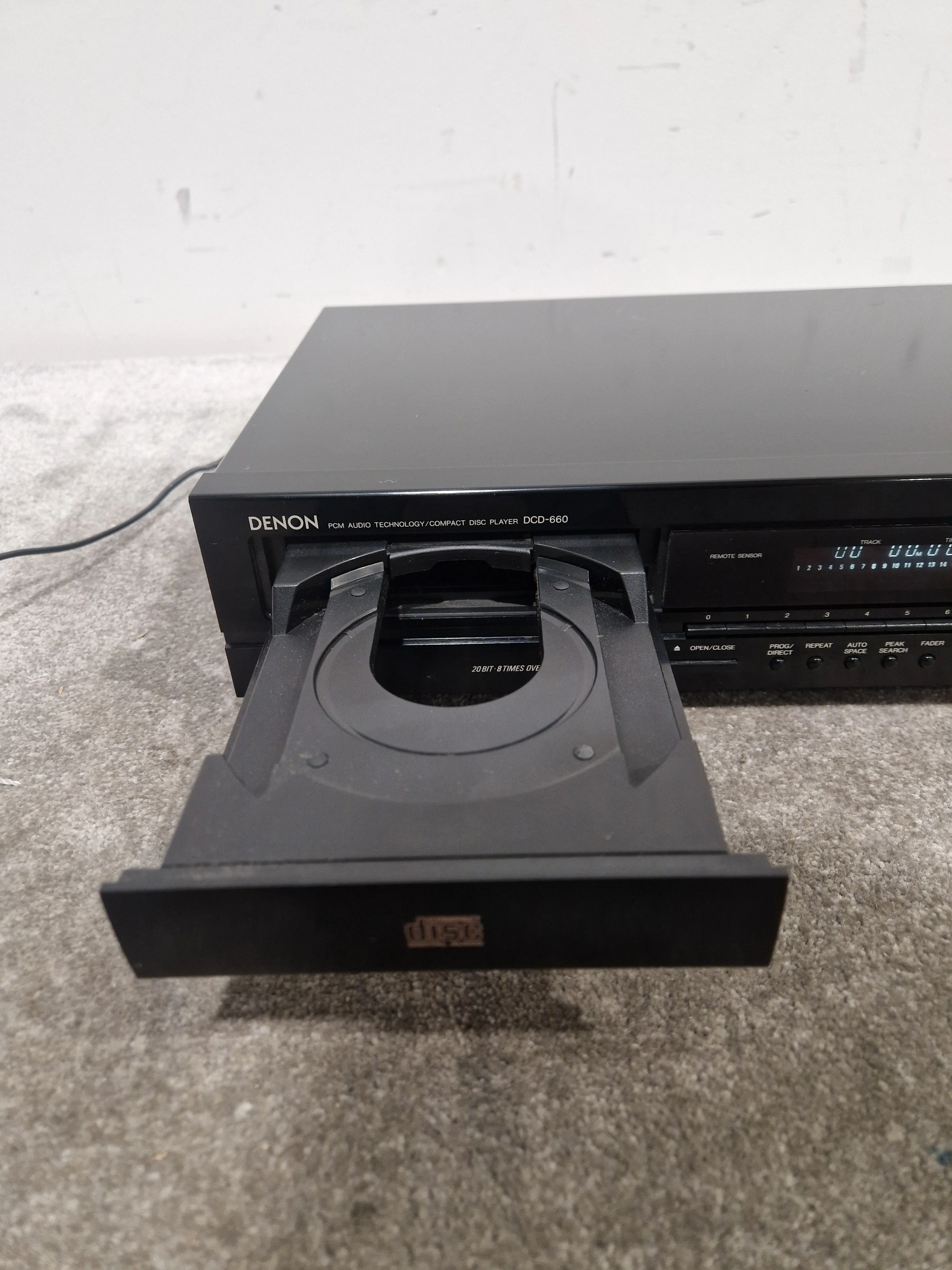 Denon DCD-660 CD Player - Black - Japan Made - Excellent - Image 9