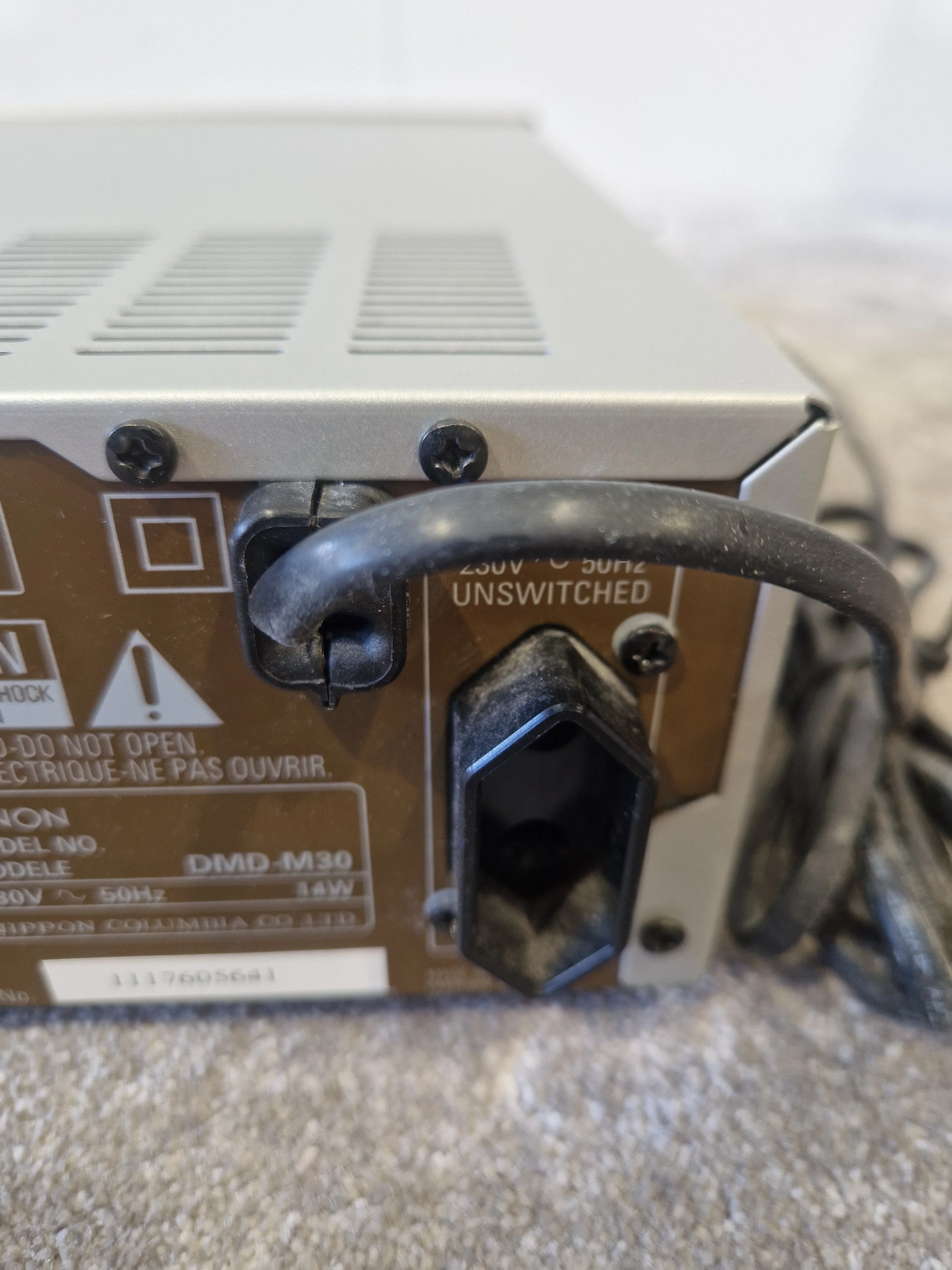 Denon DMD-M30 MINI-DISK Player - Compact Audio System - Spares or Repair - Image 2