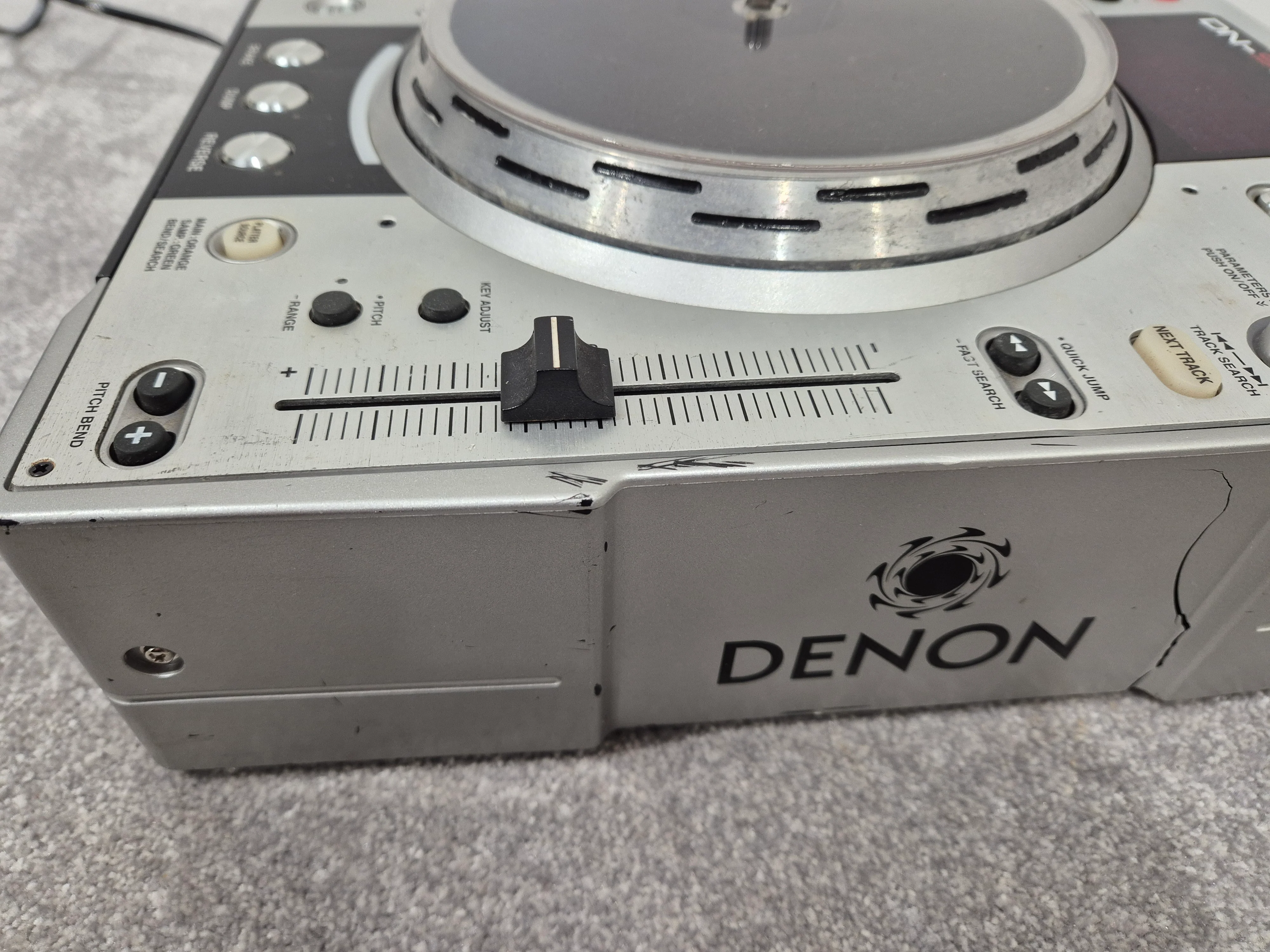 Denon DN-S3500 - Tabletop CD/MP3 Player (Spares or Repairs) - Image 9