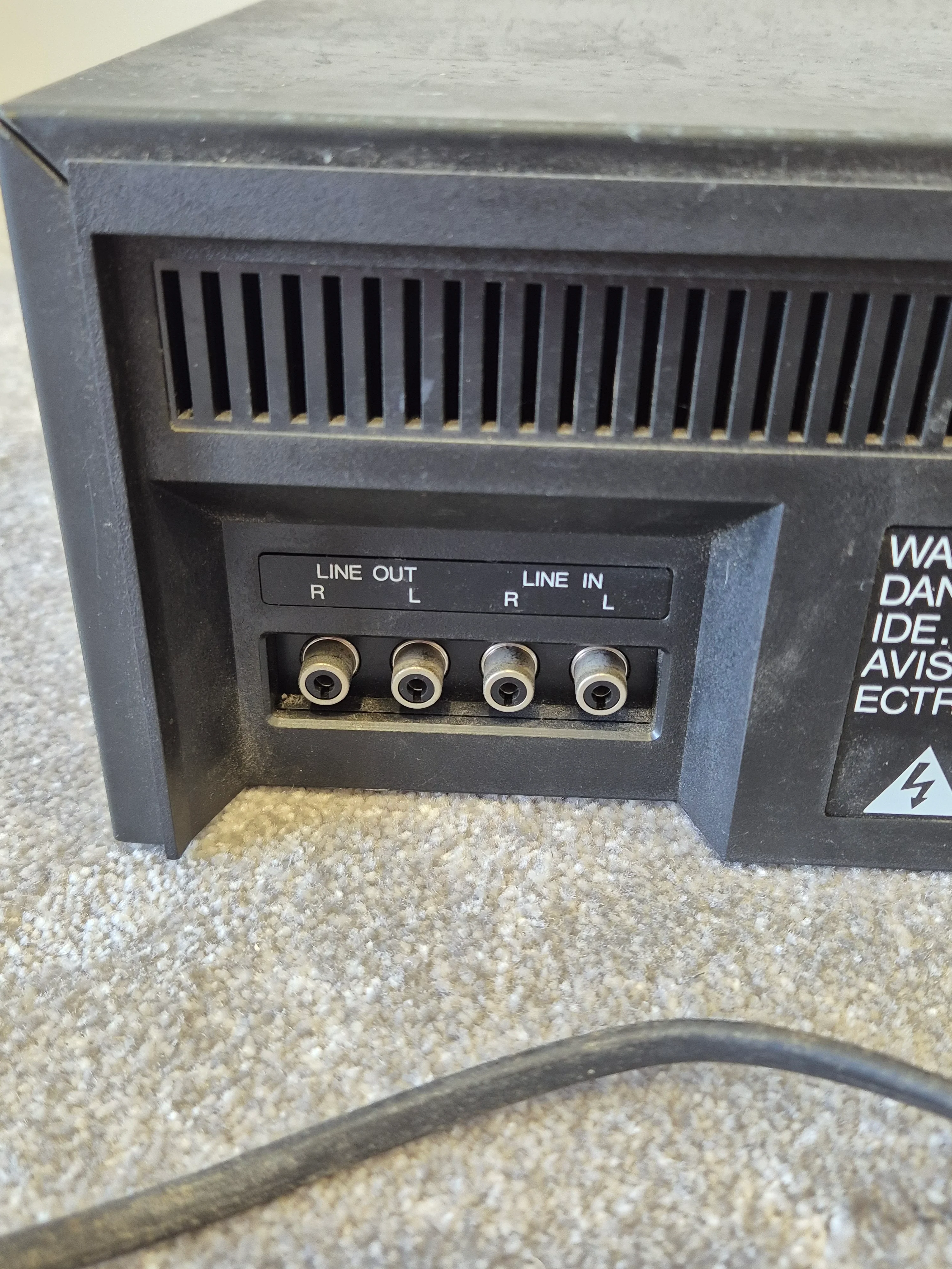 Denon DR-M22 - Stereo Cassette Tape Deck - Vintage Audio - Fair - Image 11