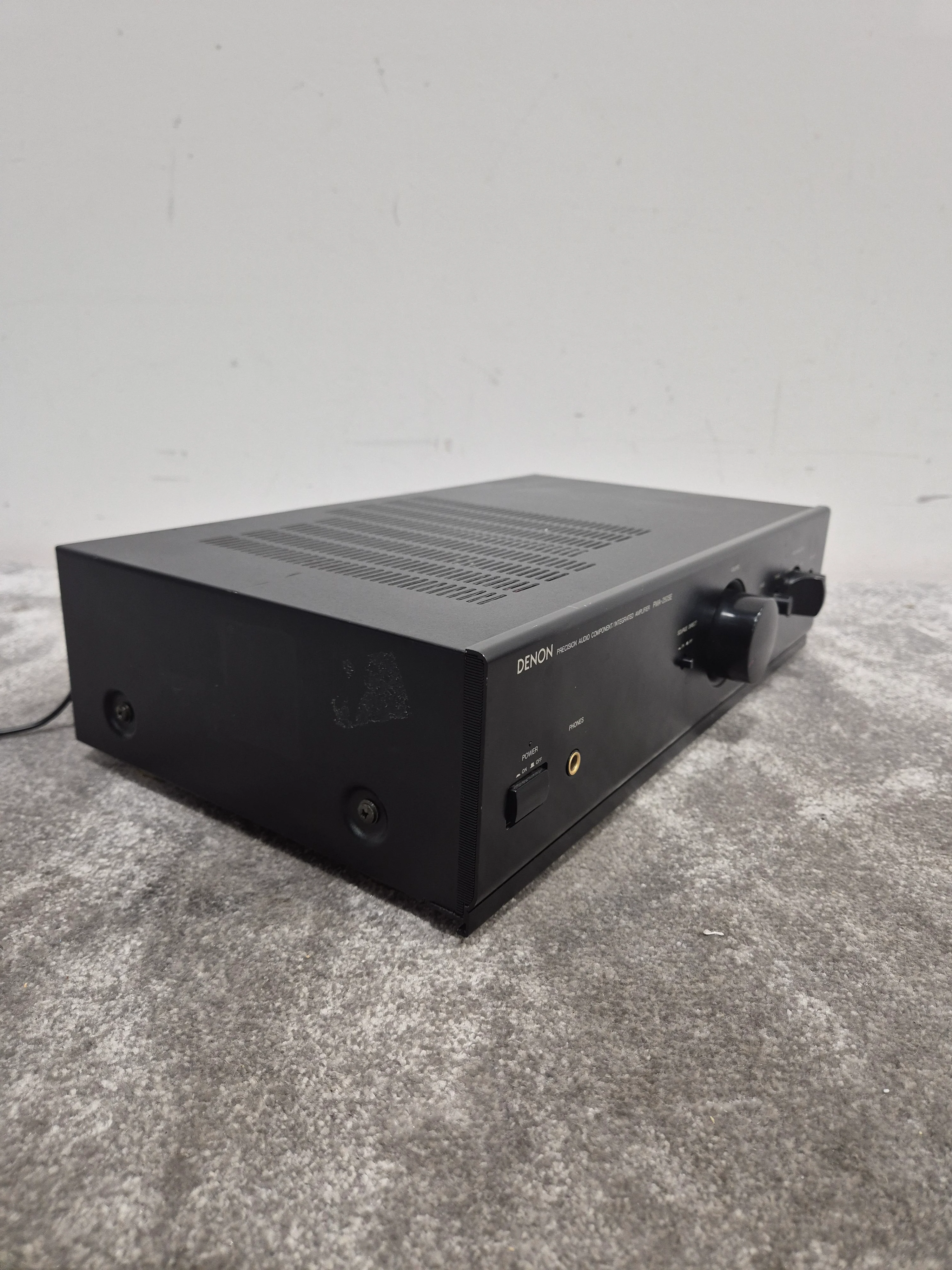Denon PMA-250SE – Stereo Hi-Fi Amplifier – Very Good w/ Power Supply - Image 4