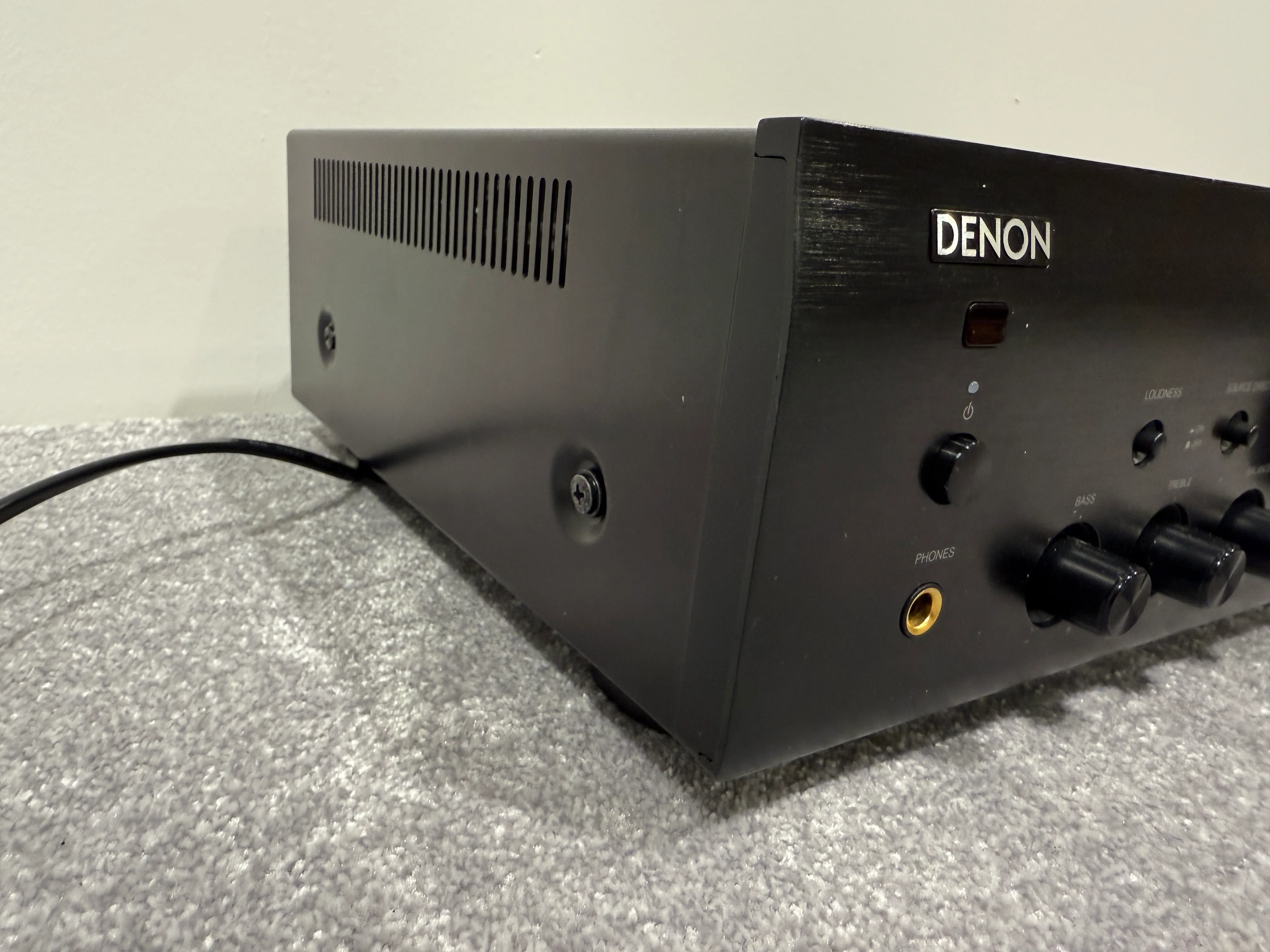 Denon PMA-520AE Integrated Amplifier (2x 70w) - Image 2