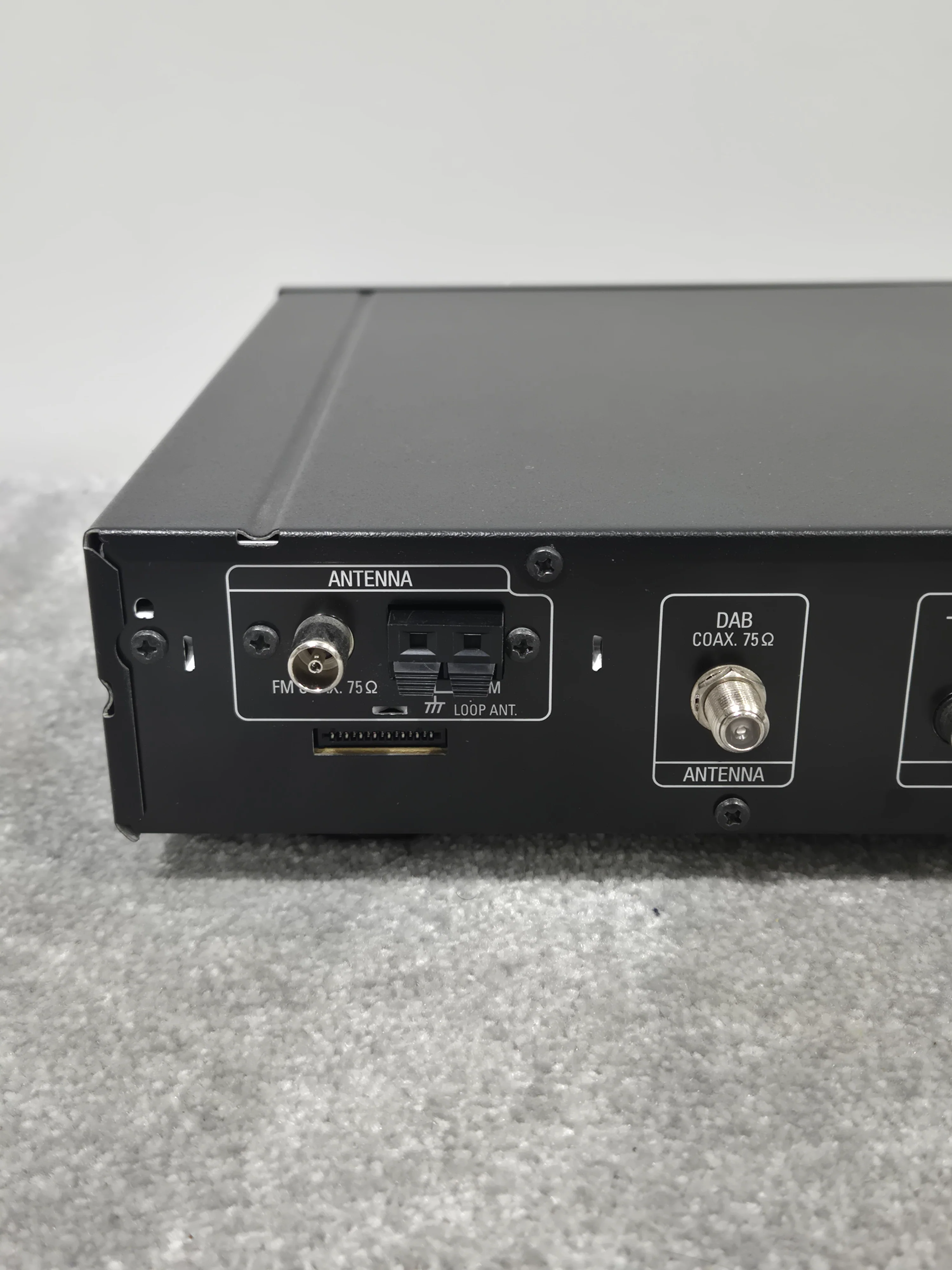 Denon TU-1800DAB - Audio Tuner (Spares or Repairs) - Image 8