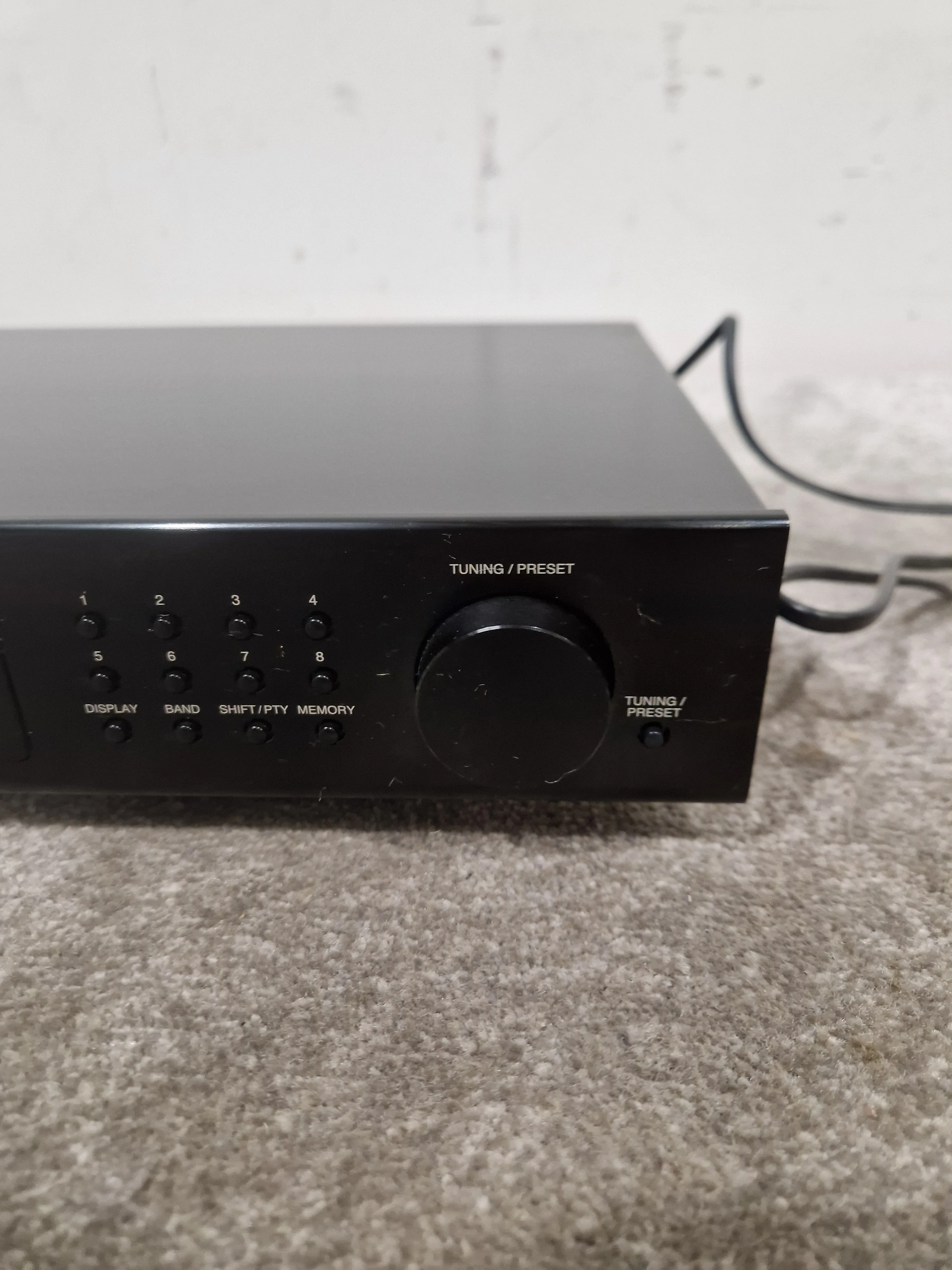 Denon TU-260L II - AM/FM Stereo Tuner - Black- Good - Image 14