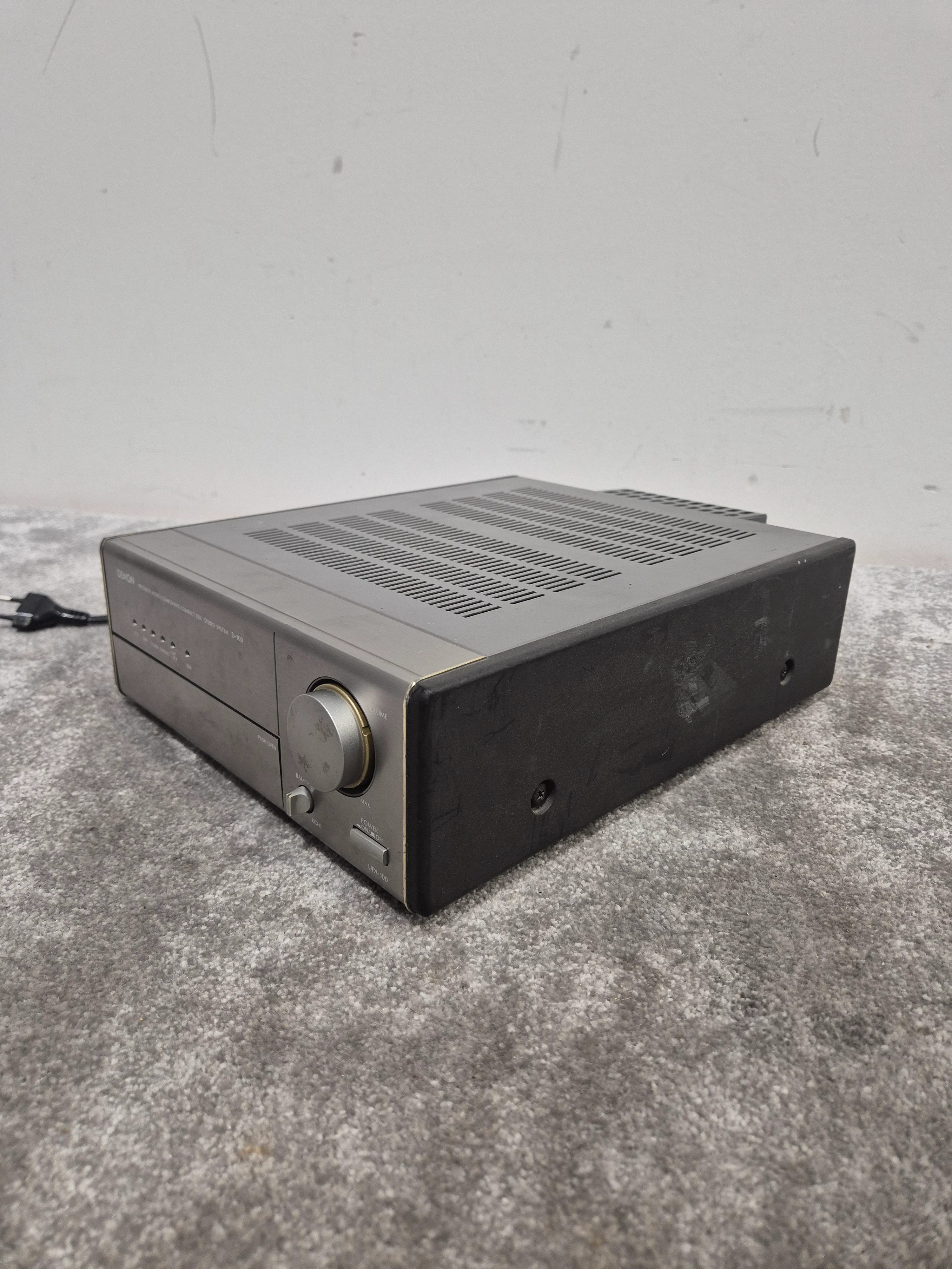 Denon UPA-100 – Compact Stereo Hi-Fi Amplifier –  Good w/ Power Supply - Image 2