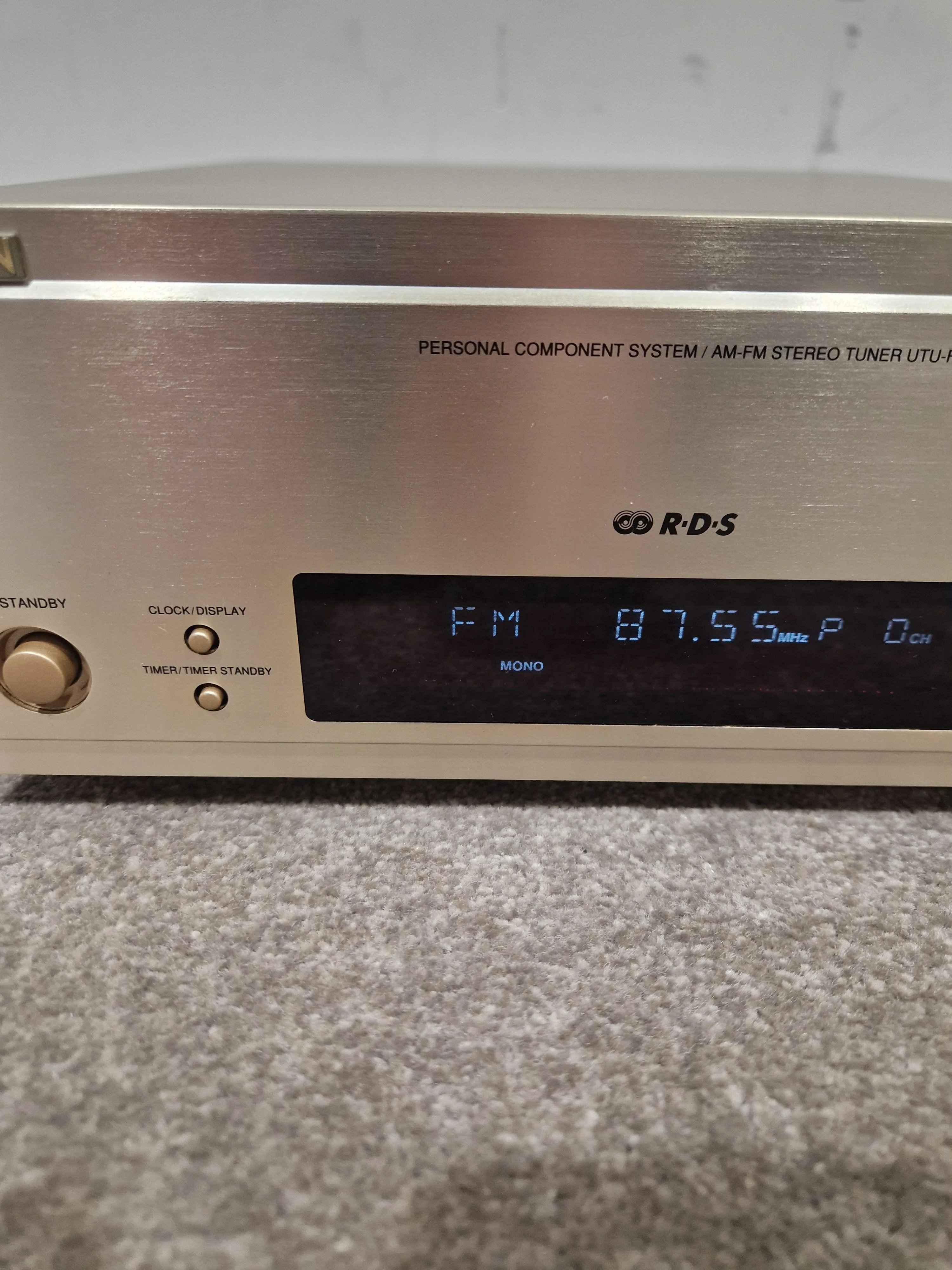 Denon UTU-F88 - AM/FM Tuner - Silver - Excellent - Image 2