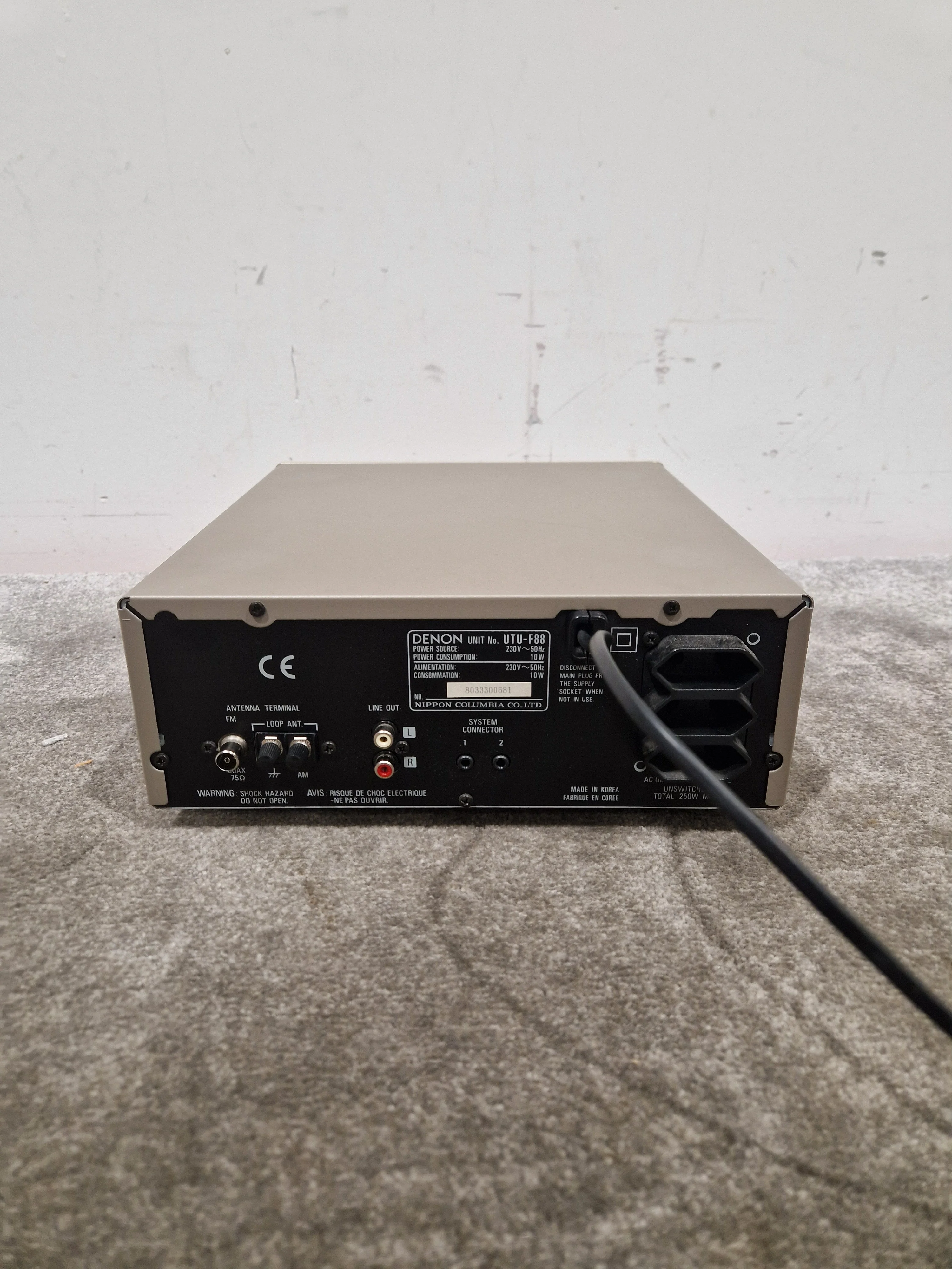 Denon UTU-F88 - AM/FM Tuner - Silver - Excellent - Image 8
