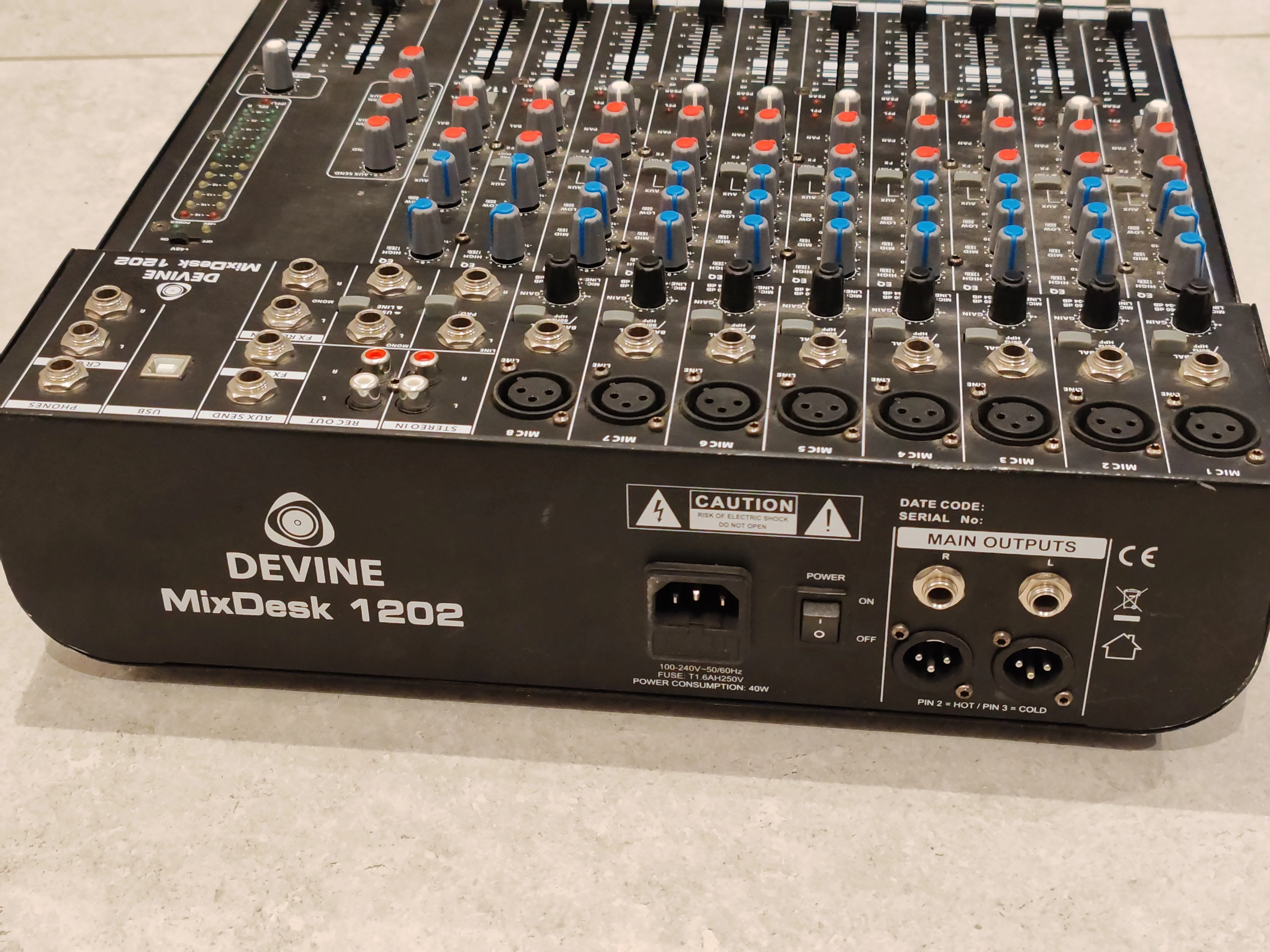DEVINE MixDesk 1202 - Professional 12 Channel Mixer With Built in EQ - Image 2