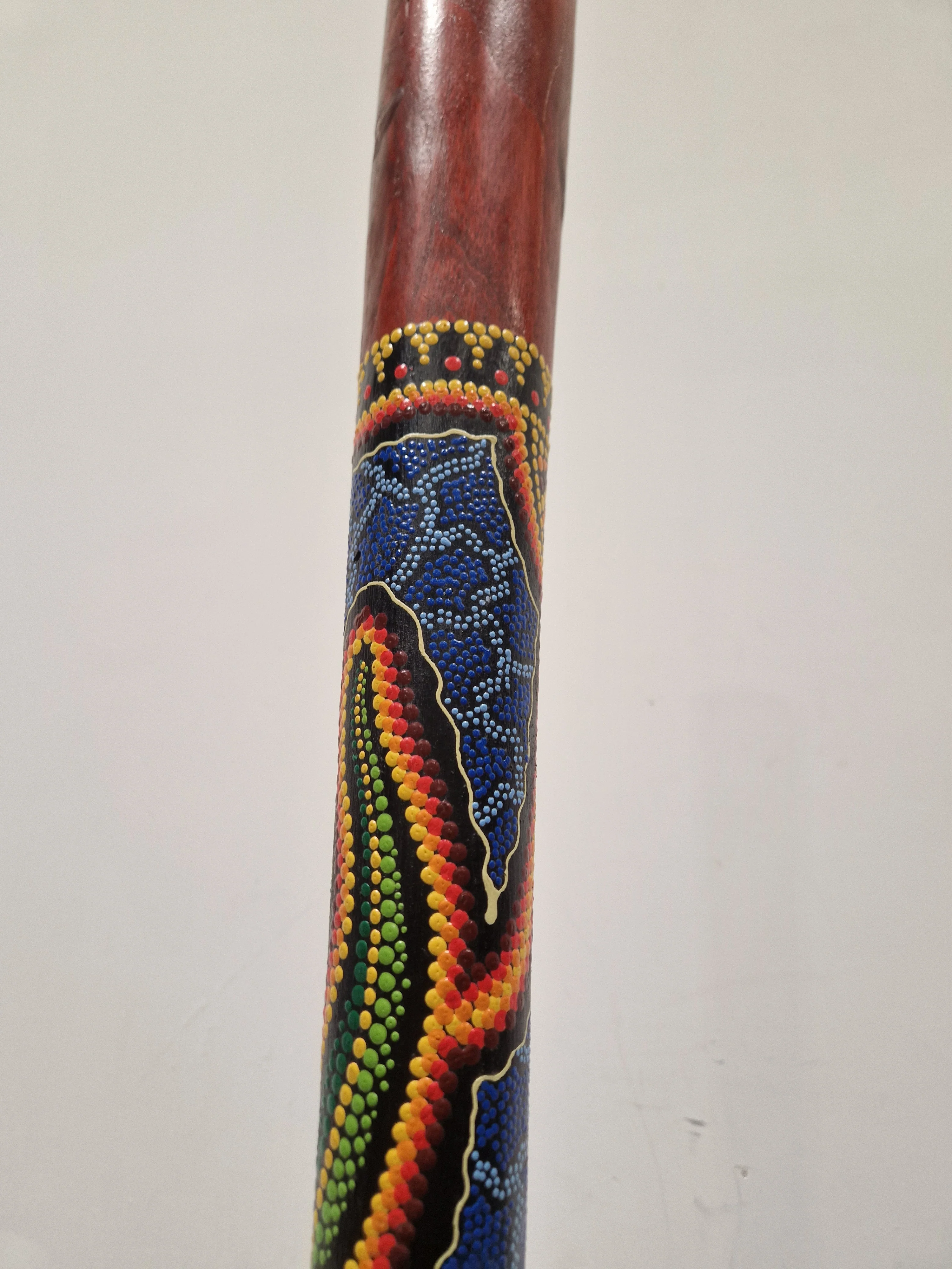 Didgeridoo - Traditional Wind Instrument - Painted Aboriginal Design - Fair - Image 13