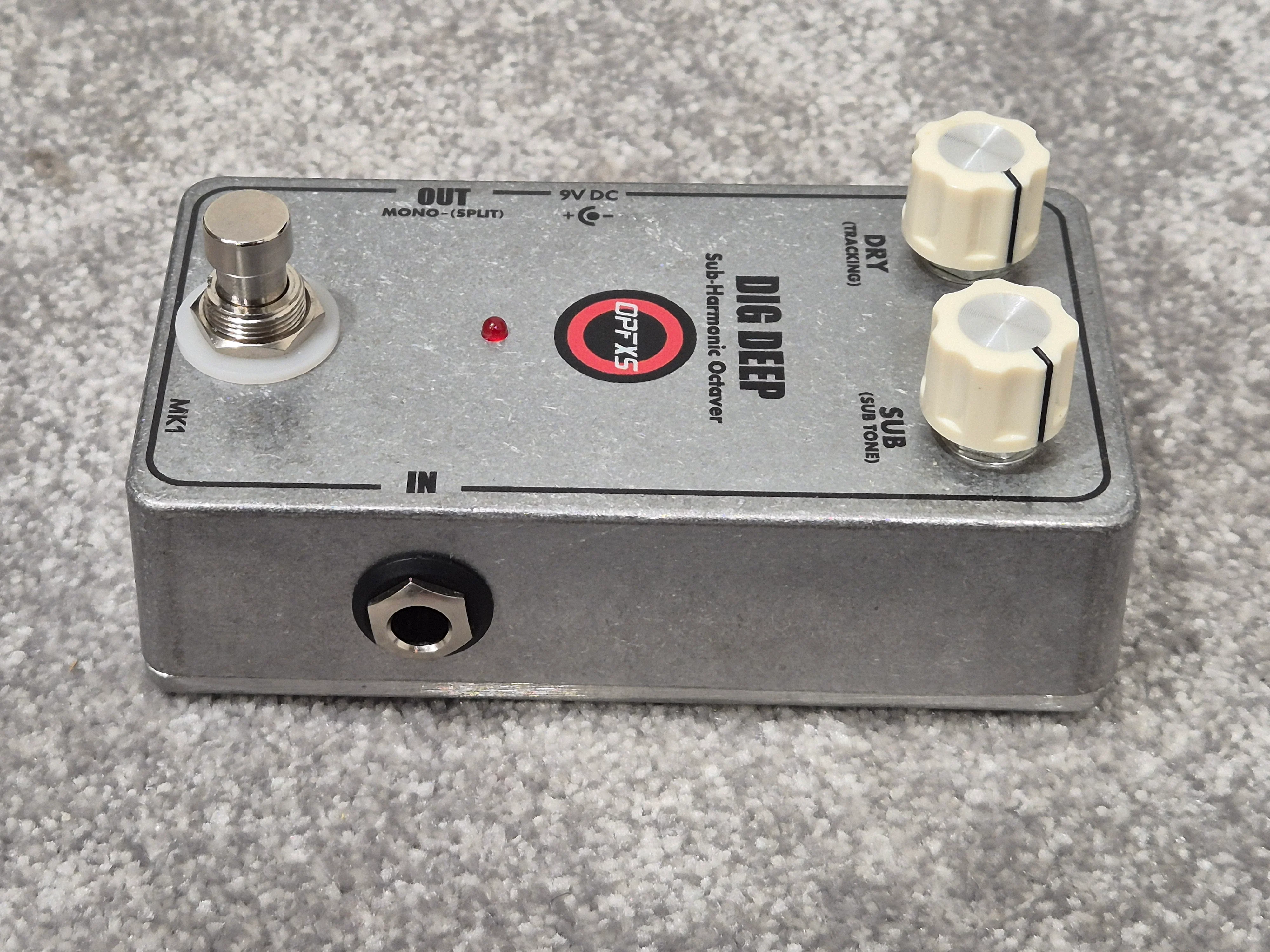 DIG DEEP Sub-Harmonic Octaver - Octave Down Pedal w/ Original Box - Image 5