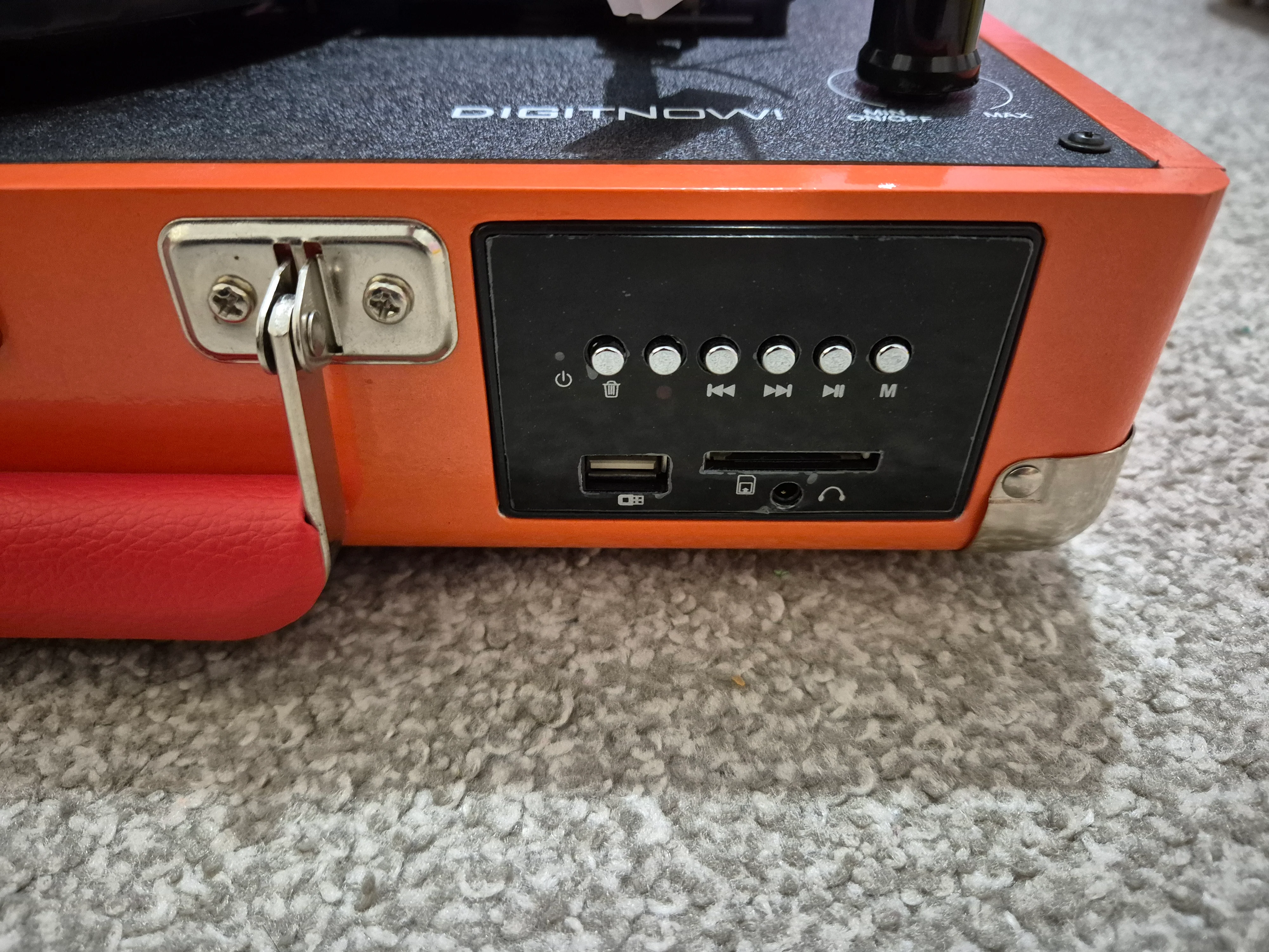 DIGITNOW - Turntable Record Player With Stereo Speakers - Image 3