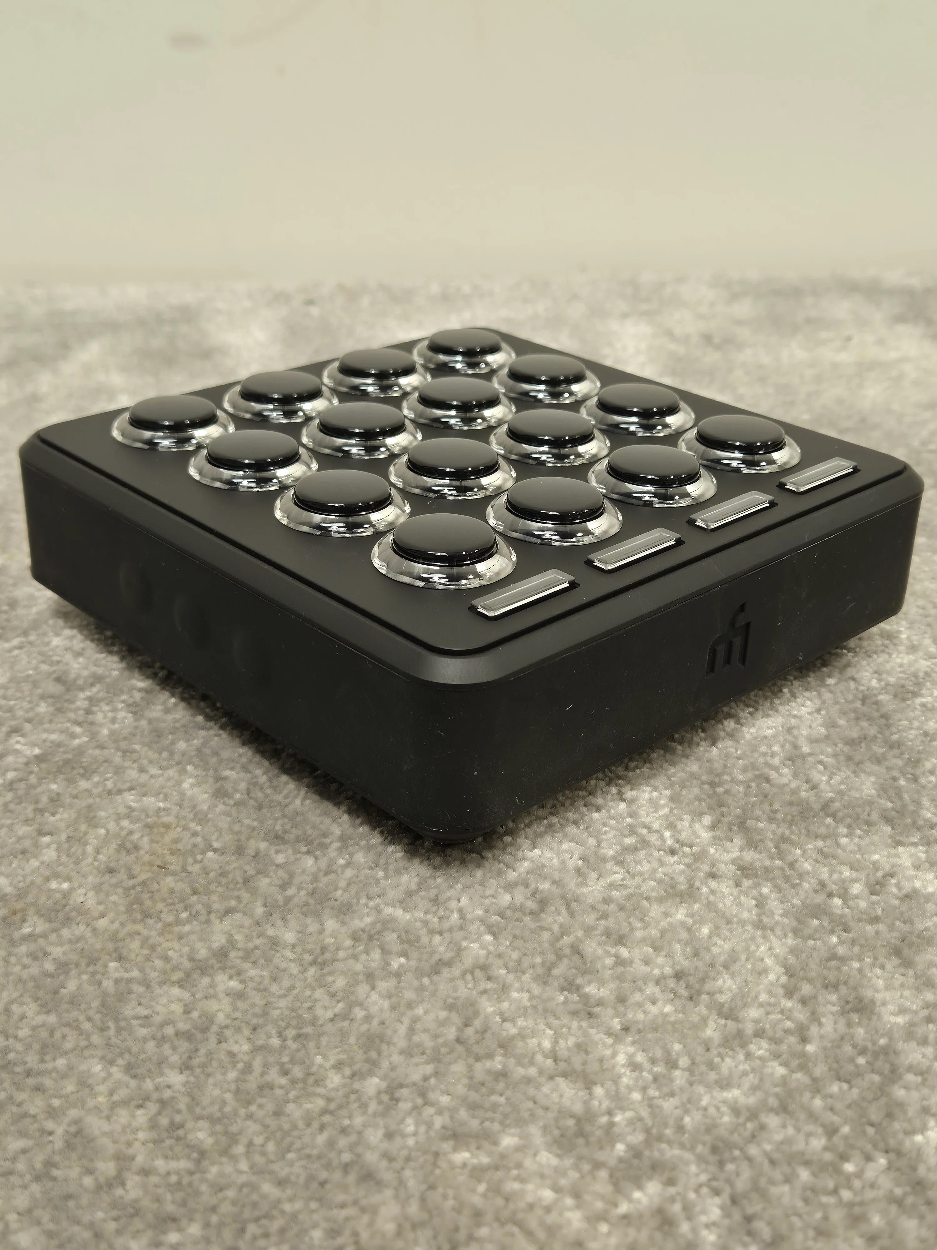 DJ TechTools Midi Fighter 3D - Professional MIDI Controller - Image 3