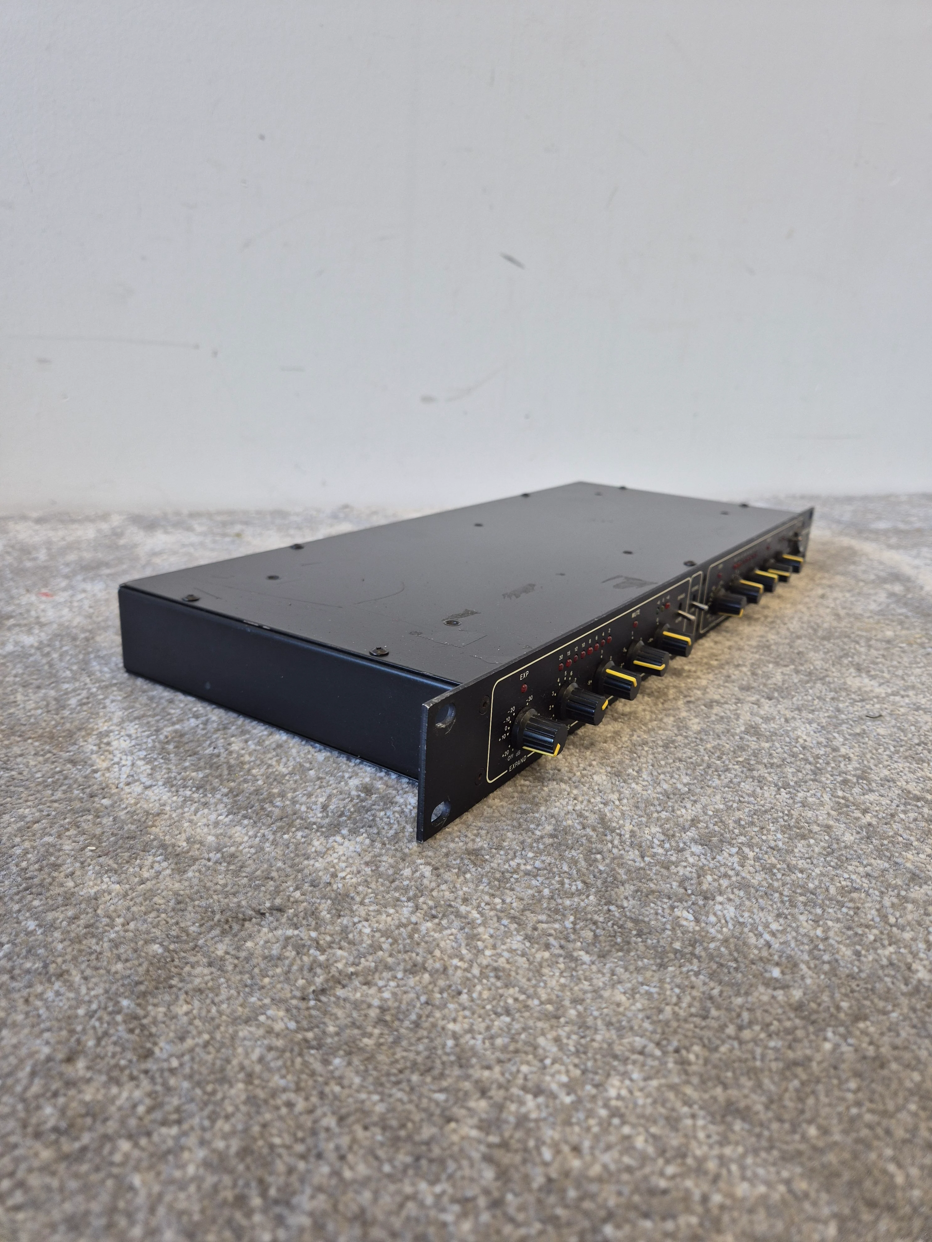 Drawmer LX20 - Dual-Channel Expander/Compressor - Good - Image 4
