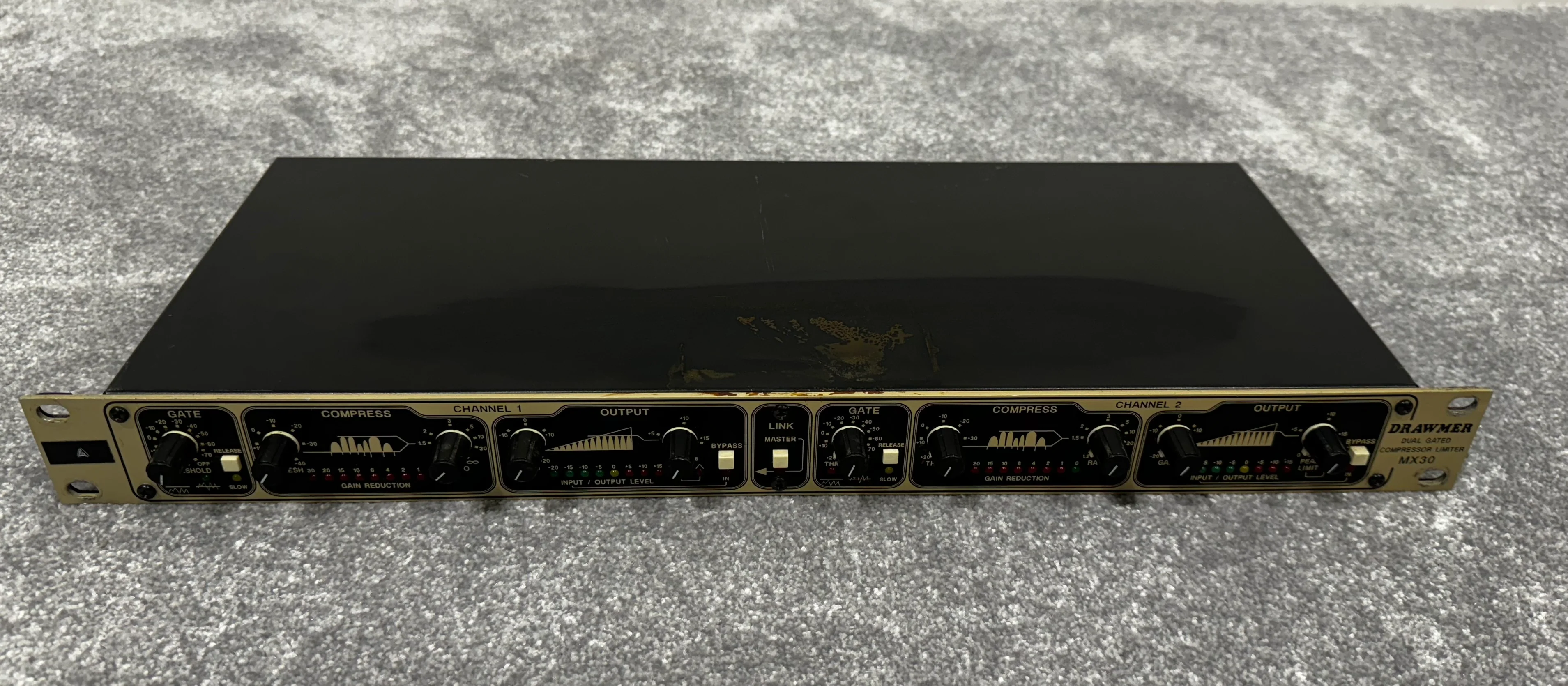 Drawmer MX30 Rack Compressor - Image 3