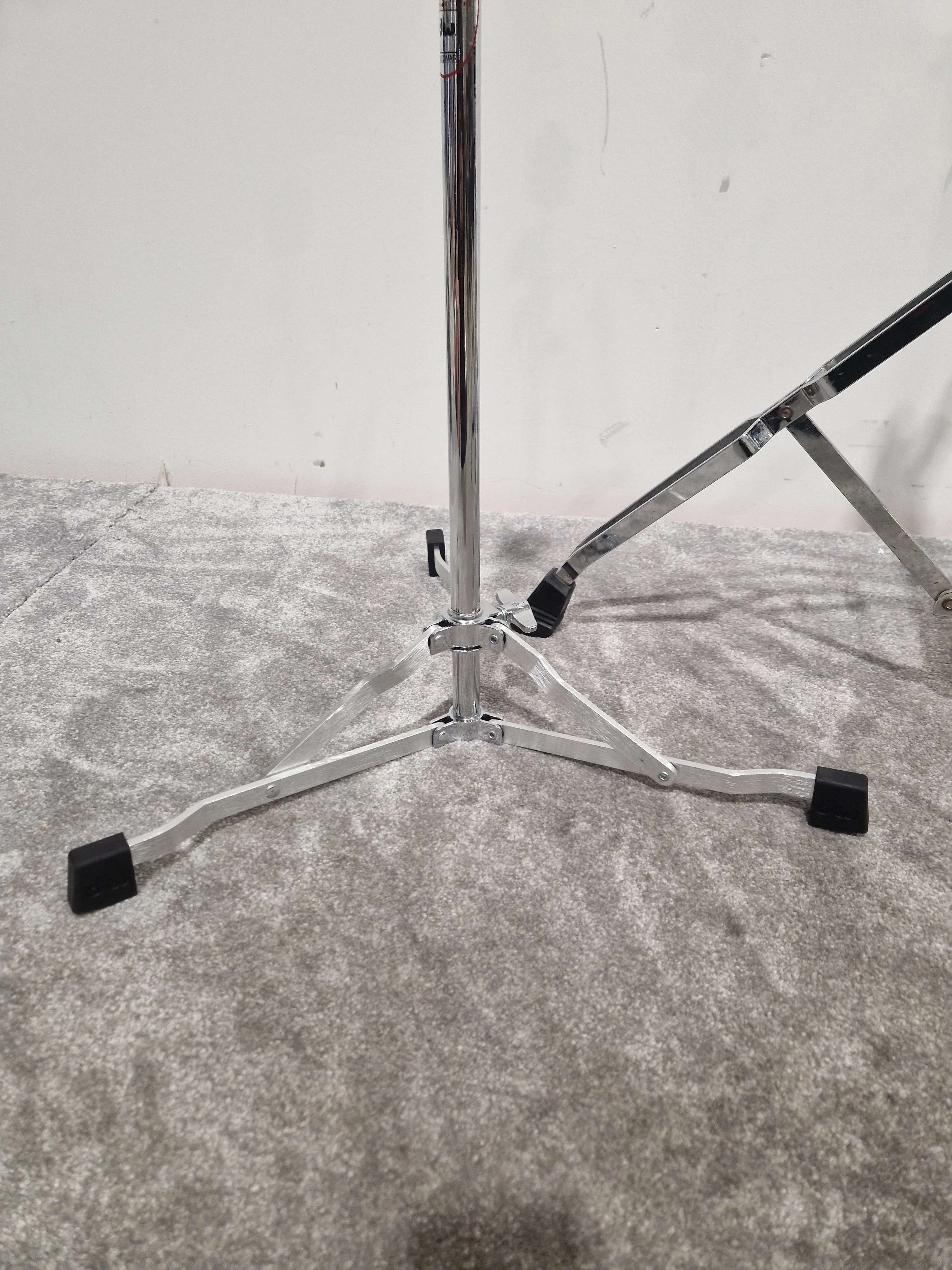 DW6000 Hardware - Lightweight Drum Stands- Excellent w/ Soft Case - Image 10