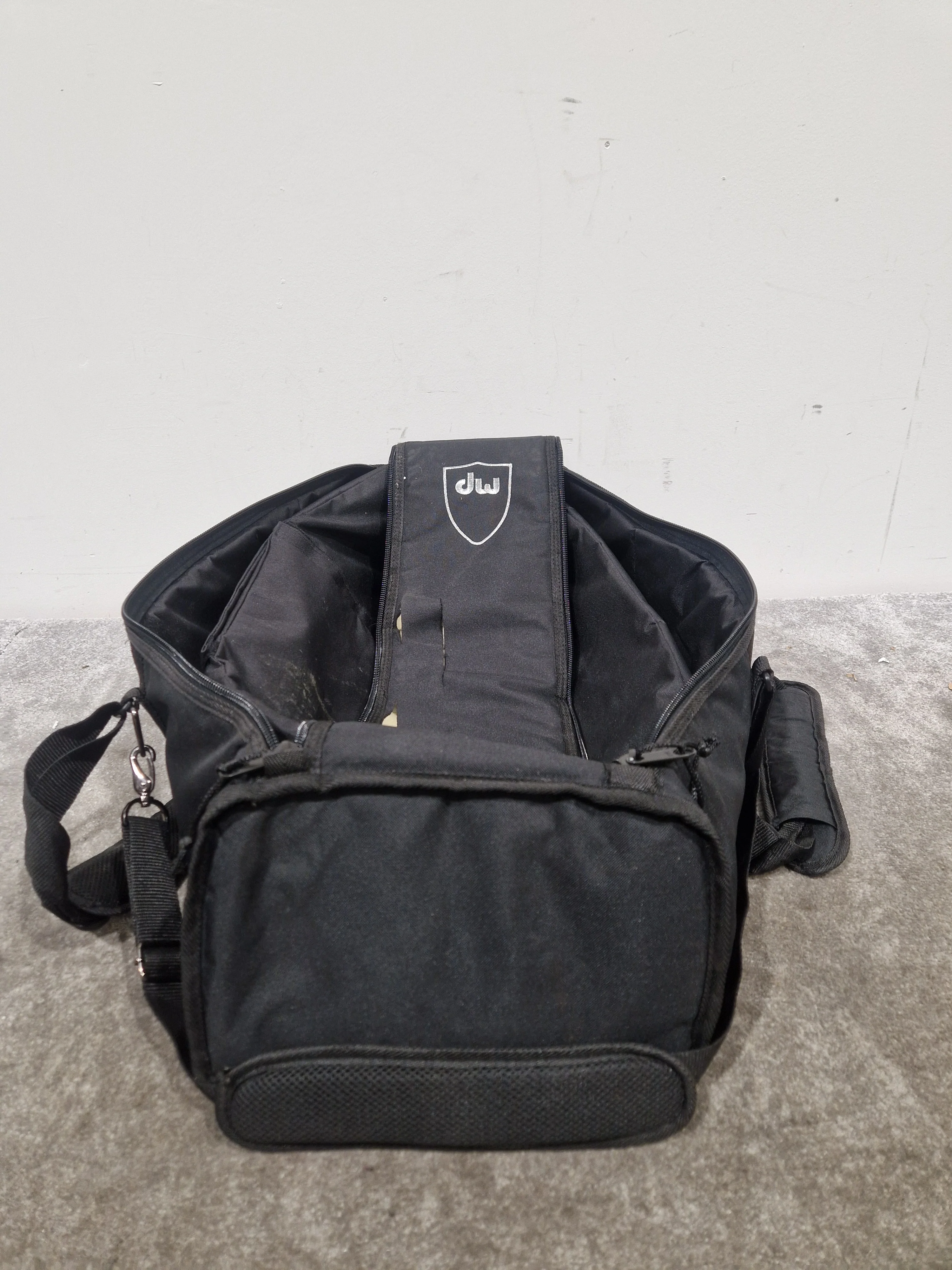 DW6000 Hardware - Lightweight Drum Stands- Excellent w/ Soft Case - Image 12