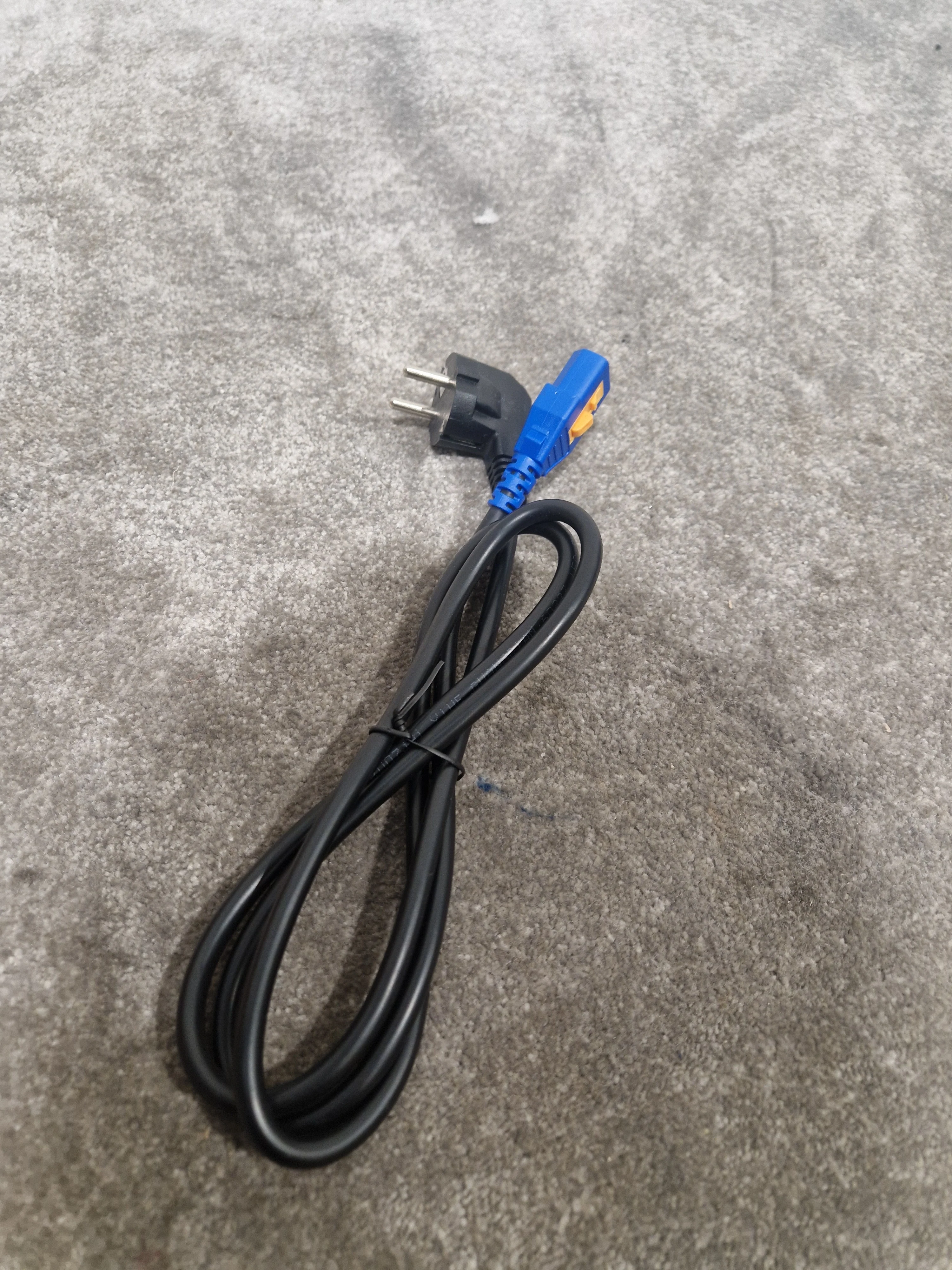 Dynacord Powermate 1000-3 - 2000W Powered Mixer - Excellent w/ Original Box & European power supply - Image 26