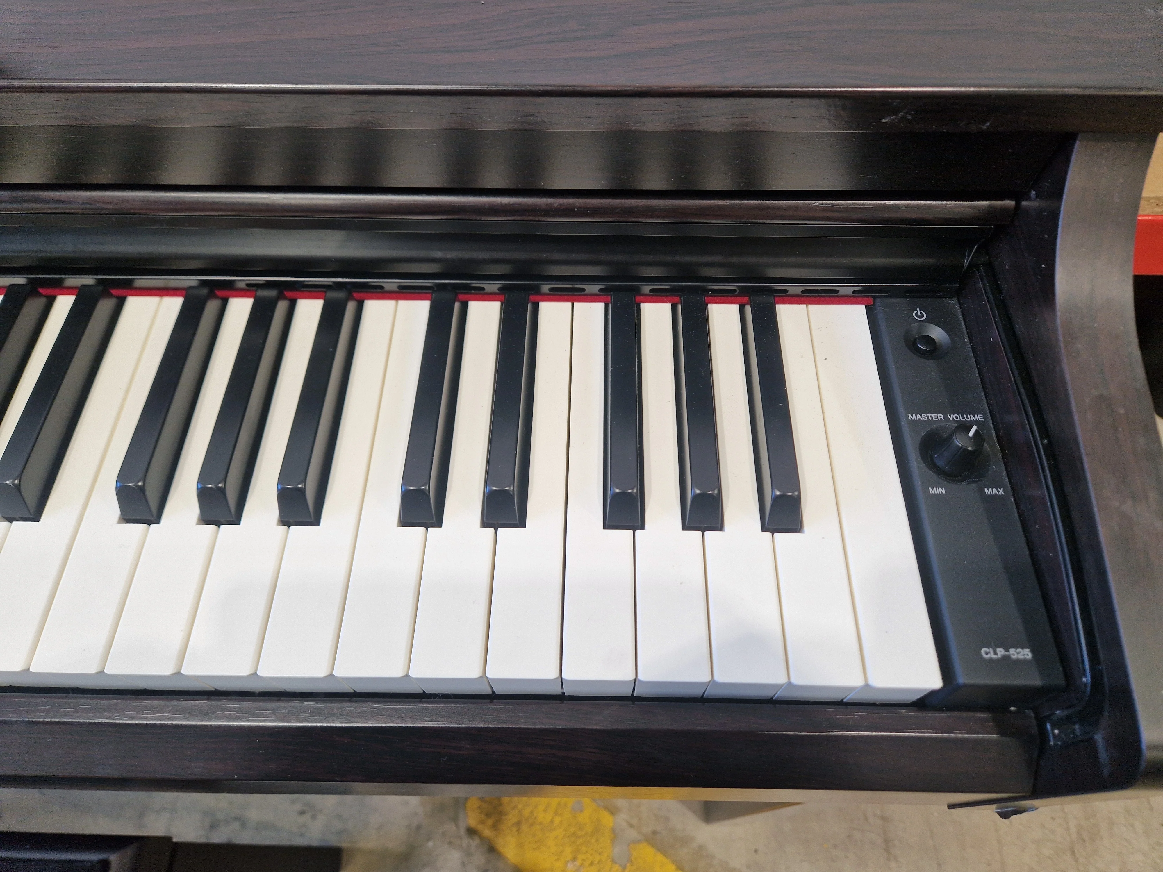 Yamaha Clavinova CLP-525 – Digital Piano – Very Good w/ Stagg Stool - Image 9