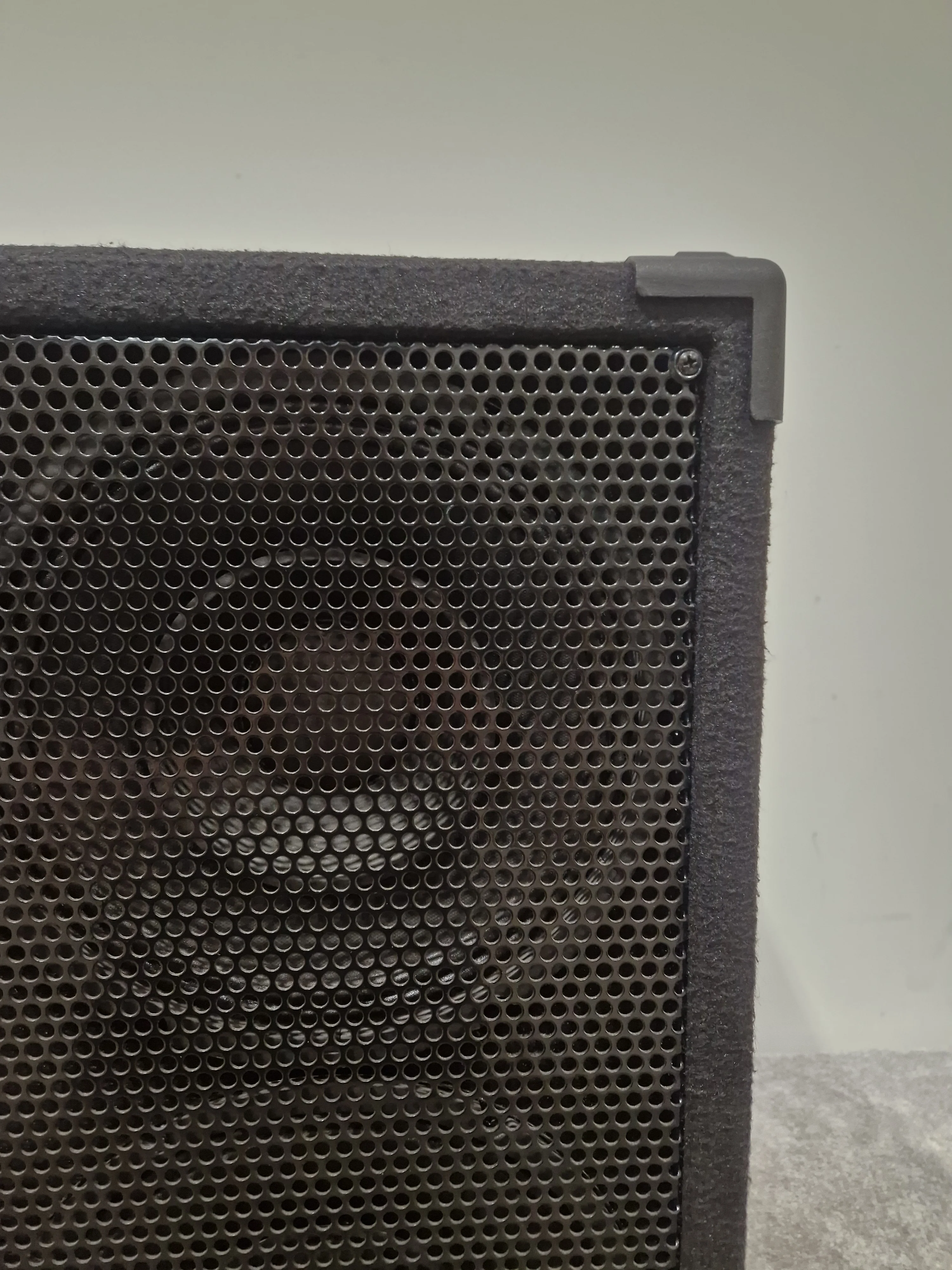 Eden EX410SC4 - 4x10 Bass Cabinet - Excellent w/ Soft Case - Image 4
