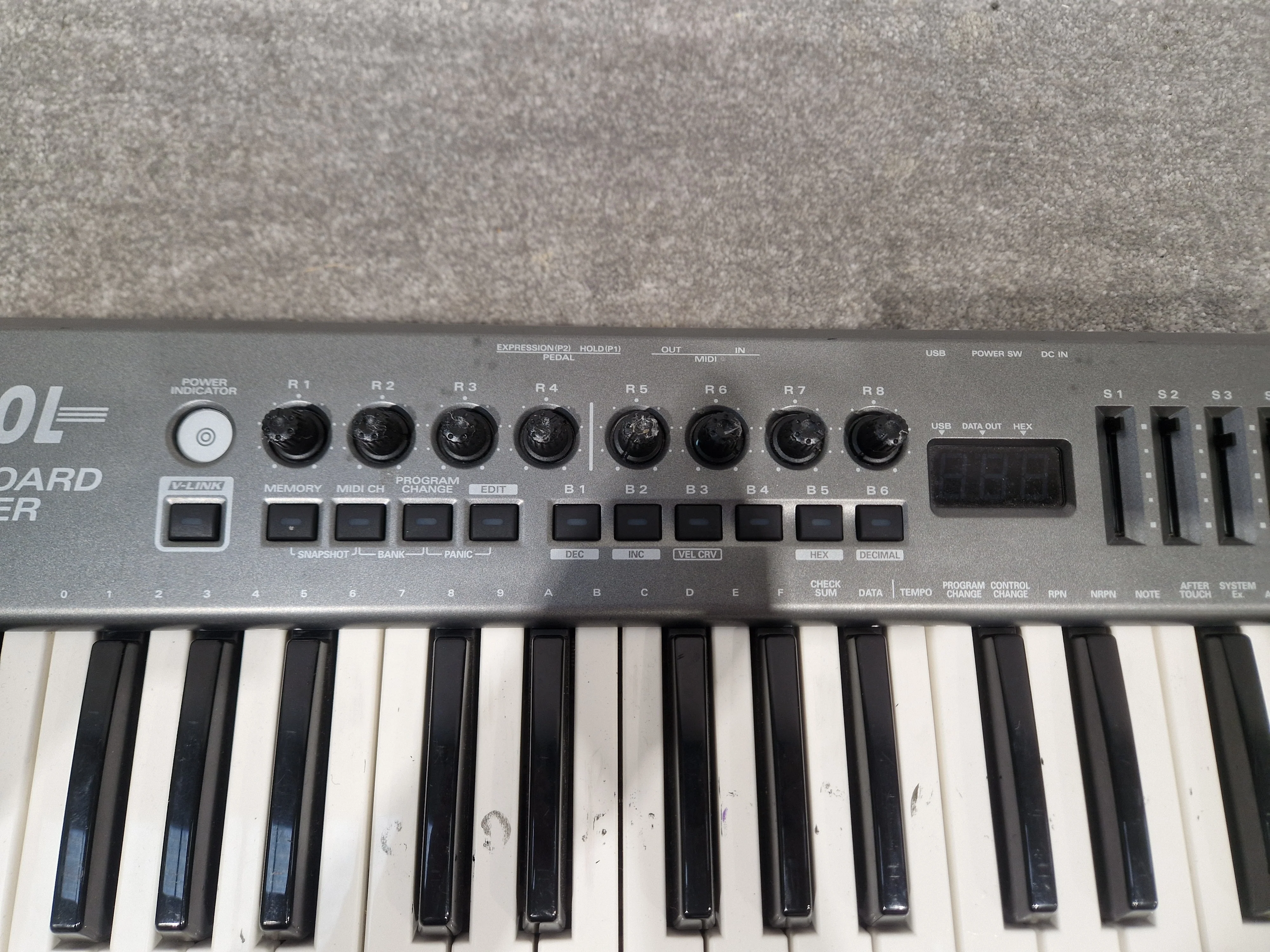 Edirol Pcr-m50 Keyboard - 49-Key MIDI Controller, USB Powered - Spares or Repair - Image 7