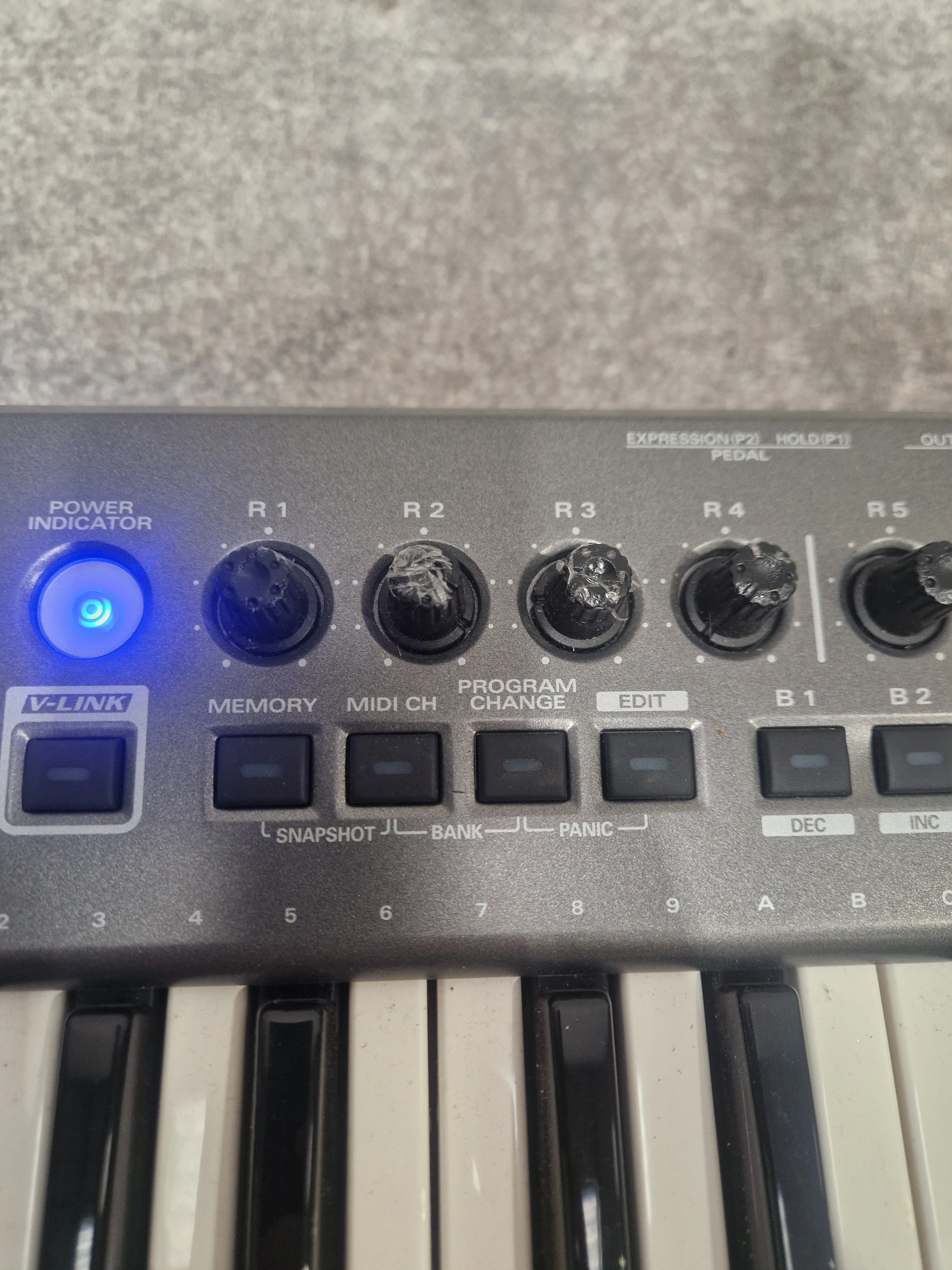 Edirol Pcr-m50 Keyboard Controller - USB/MIDI Connectivity, 49 Keys - Spares or Repair - Image 5