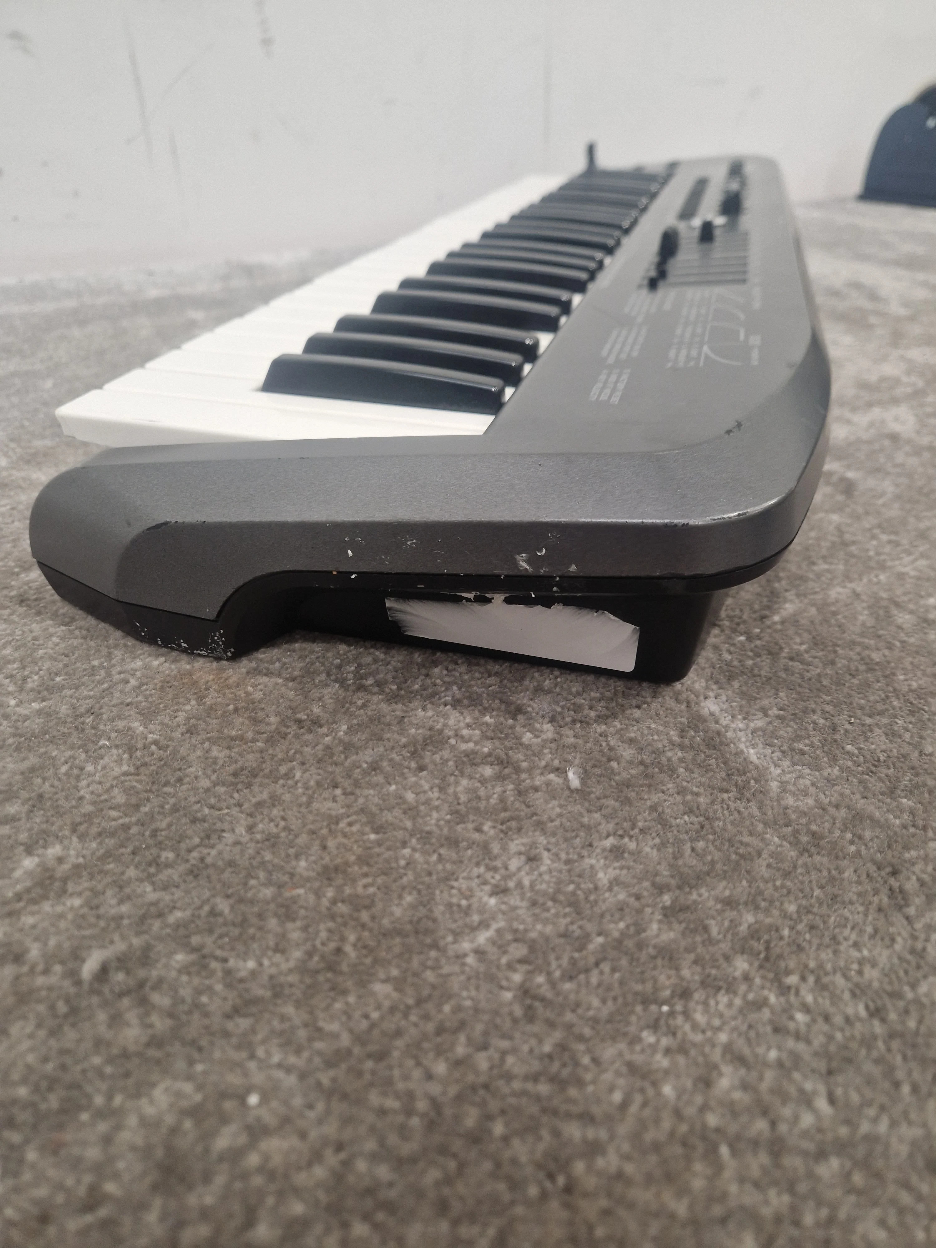 Edirol Pcr-m50 Keyboard Controller - USB/MIDI Connectivity, 49 Keys - Spares or Repair - Image 8