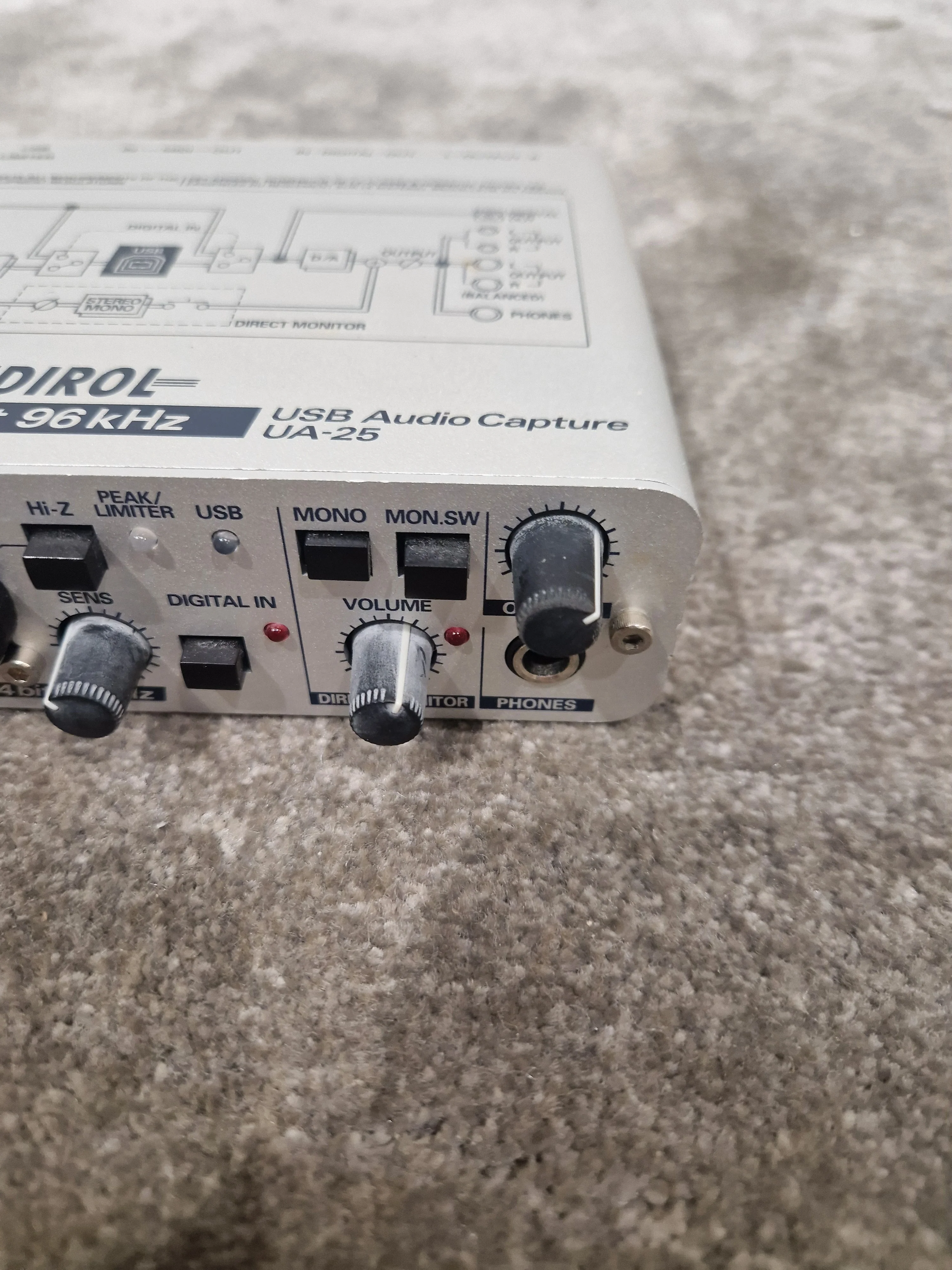 Edirol UA-25 - Audio Interface - SIlver – Audio Interface - Excellent - Image 2