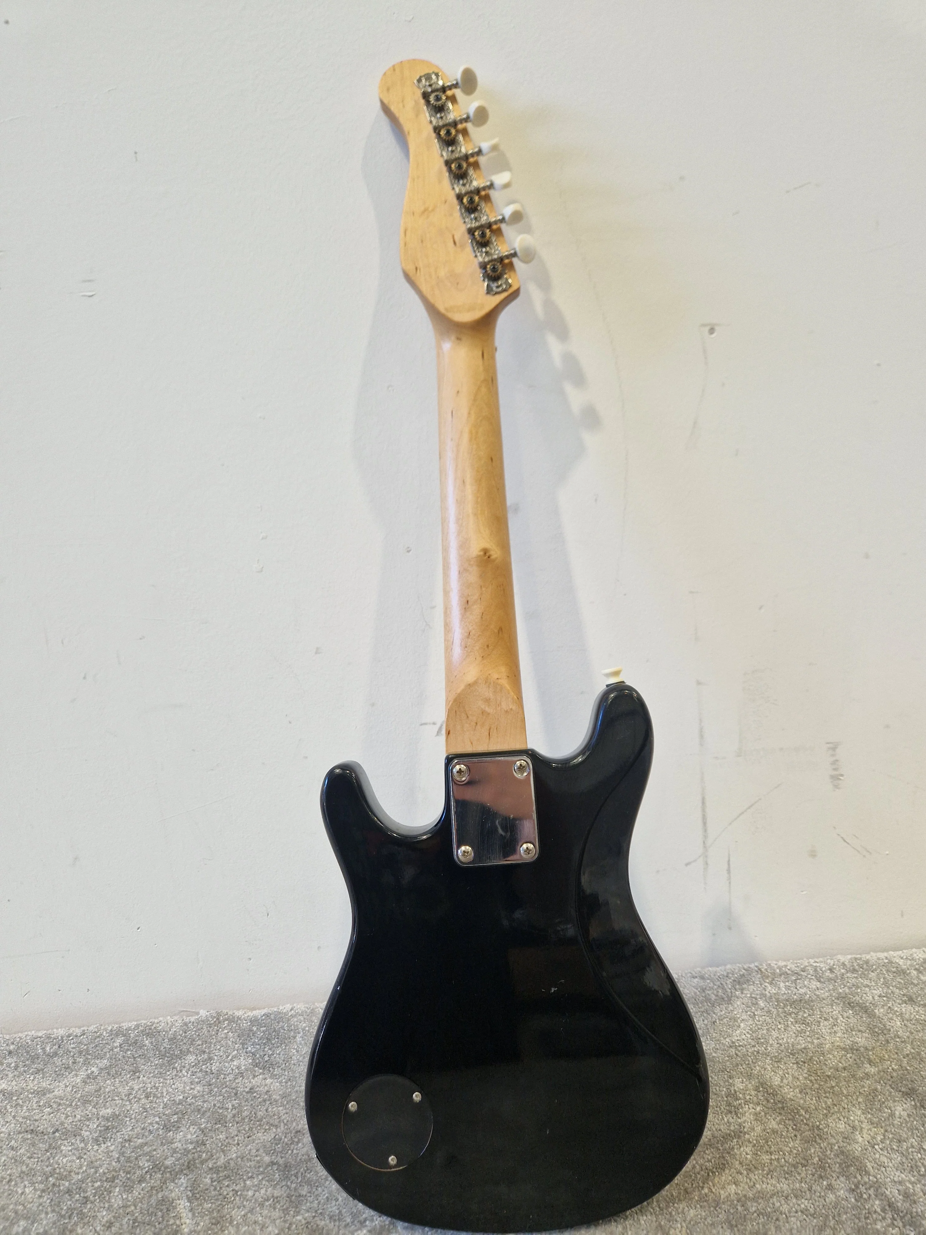 Eleca Mini Electric Guitar - Compact Design, Versatile Sound - Very Good - Image 3